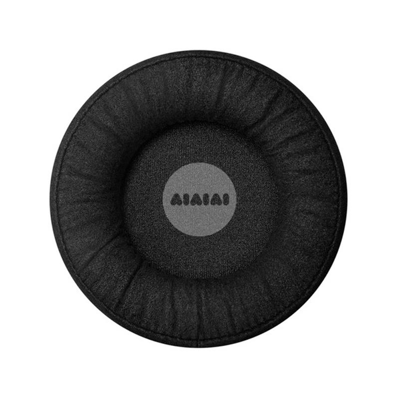 楽器種別：新品AIAIAI/新品 商品一覧＞＞DJ機器【〜10，000円】 商品一覧＞＞DJアクセサリー/DJアクセサリー/AIAIAI 商品一覧＞＞DJ関連機器担当部門 Power DJ'sは1998年開店　渋谷発・国内最大級のDJ機材専門フロアです。AIAIAI E08 Earpads 【1ペア】【ヘッドホン用イヤパッド】(アイアイアイ)商品説明★高い快適性と開放感のあるサウンドを実現したイヤーパッド★Alcantara(R)（アルカンターラ）で覆われた、極めて柔らかなオーバーイヤー型メモリーフォーム・イヤーパッド。Alcantaraは、美観と機能性を兼ね備え、CO2ニュートラルな素材です。高い快適性を誇り、長時間のリスニングに最適です。遮音性は低めですが、広々とした開放感のあるサウンドを実現します。1組（左右ペア）での販売となります。※AIAIAIヘッドホン専用のヘッドバンドとなります。誤ってご購入いただいた場合でもご注文のキャンセル、ご返金はお受付いたしかねますためご購入の前に必ずご確認ください。---※店頭、または通信販売にて売却後、敏速な削除は心掛けておりますが、web上から削除をする際どうしてもタイムラグが発生してしまいます。万が一商品が売切れてしまう場合もございますので予めご了承ください。イケベカテゴリ_DJ機器_DJアクセサリー_DJアクセサリー_AIAIAI_新品 SW_AIAIAI_新品 JAN:5710224110182 登録日:2026/06/30 アイアイアイ