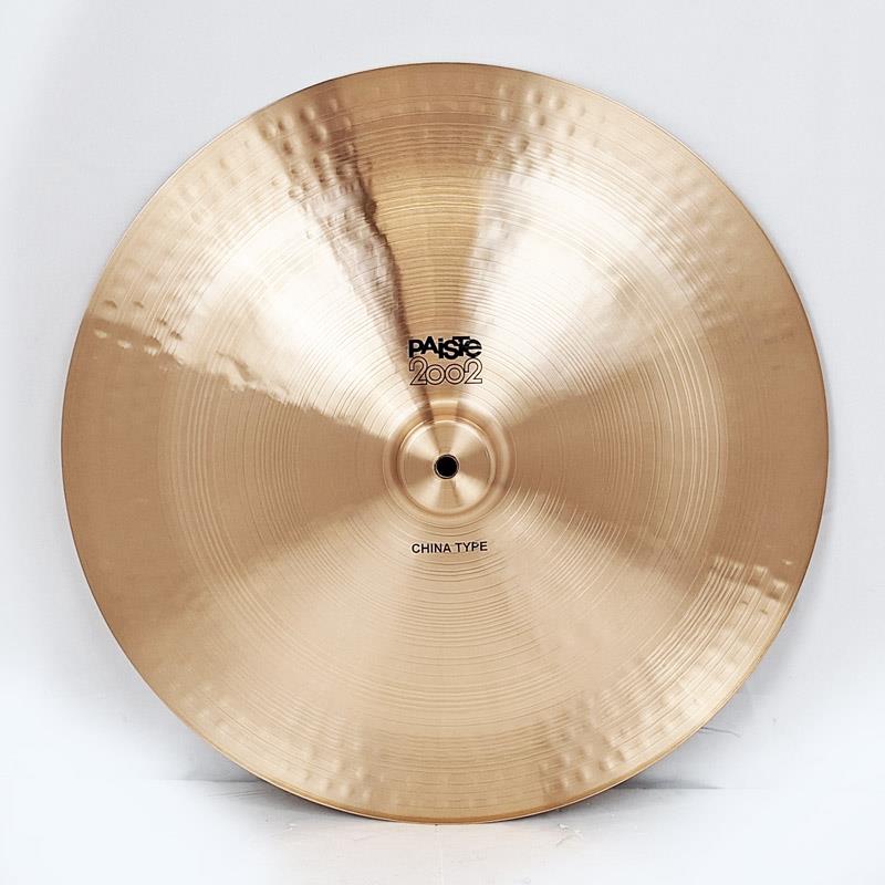楽器種別：ユーズドPAiSTe/2002 商品一覧＞＞PAiSTe/ユーズド 商品一覧＞＞ドラム【15，000円〜40，000円】 商品一覧＞＞シンバル/クラッシュ/PAiSTe 商品一覧＞＞安心してお買い物頂けるよう、スネアもシンバルも丁寧梱包でお届けします！PAiSTe USED 中古 2002 China 20 [1814g]商品説明【パイステ2002シリーズ、黒ロゴ仕様のチャイナ20インチ中古品が入荷！コンディション良好です！】＜2002シリーズ＞パイステの伝統、2002シリーズ。暖かみがあり、透き通るようなクリアな音色、あらゆるスティックワークに敏速に反応する鋭いレスポンス・・・・・。2002はパイステシンバルの歴史を築き、そのサウンドは最新モデルにも継承されています。柔らかく落ち着いた美しい響きの中にハイピッチでエネルギッシュなバイブレーションが際立つ2002シリーズはライブ派ドラマーの良き片腕です。2002：チャイナ・20インチオーバートーンを防ぐユニークなベルの形が特徴のエキゾチックでパワフルなモデル。クラッシュサウンドはアグレッシヴにスパーク。スティックワークにより様々なサウンドを創造します。※中古品のため、細かなキズや汚れなど使用感がございます。予めご了承くださいませ。イケベカテゴリ_ドラム_シンバル_クラッシュ_PAiSTe_2002_ユーズド SW_PAiSTe_ユーズド JAN:0697643104686 登録日:2025/11/15 シンバル パイステ