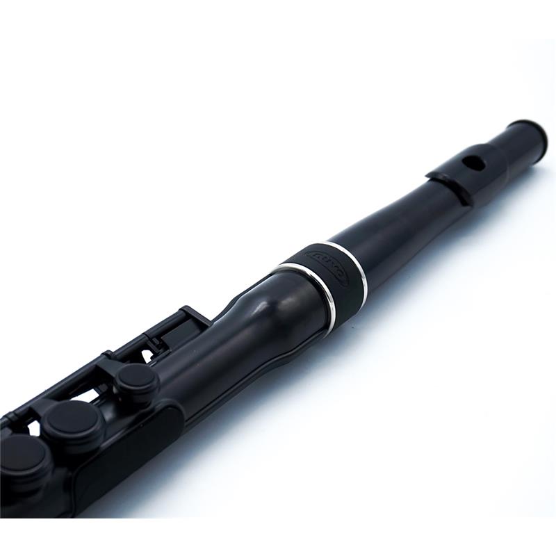 NUVO ヌーボ / N230SFBK プラスチック製 フルート Student Flute (Black/Black)