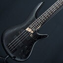 楽器種別：ユーズドエレキベース/Ibanez 商品一覧＞＞エレキベース/Ibanez/SR Standard 商品一覧＞＞エレキベース【25，000円〜50，000円】 商品一覧＞＞当店のベースは、出荷前に専門スタッフが検品・調整しているので安心です！Ibanez 【USED】 SSR630-BKF商品説明アイバニーズ「SR」シリーズのショップオーダーモデルなめらかで抱えやすいボディ形状の「SR」ベース。ショップオーダーモデルの本機はボディにアッシュ材を採用し、メリハリのあるアタックと優れたプレイアビリティをあわせ持ちます。バルトリーニ製のハイパワーかつワイドレンジなハムバッカー・ピックアップに加え、ミッド・フリーケンシーを装備した3-Band EQを搭載し、実に多彩なサウンド・バリエーションを誇ります。打コンや塗装剥げが生じております。トラスロッドの効き、ネックコンディションはともに良好です。Weight≒3.70kg汎用ソフトケース付属イケベカテゴリ_ベース_エレキベース_Ibanez_SR Standard_ユーズド 登録日:2024/05/01 エレキベース アイバニーズ イバニーズ