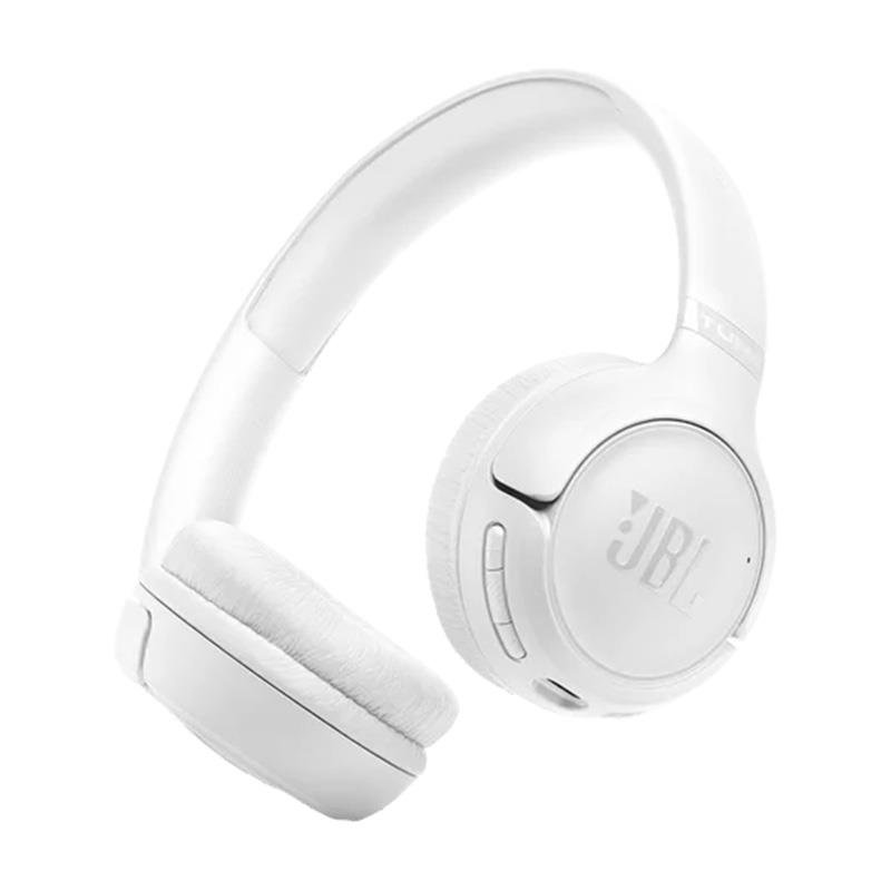 楽器種別：新品JBL/新品 商品一覧＞＞レコーディング【5，000円〜10，000円】 商品一覧＞＞ヘッドフォン・イヤフォン/ワイヤレスヘッドフォン/JBL 商品一覧＞＞パワーレックは、専門スタッフに気軽に相談できる渋谷発のDTM・レコーディング機材専門フロアです。JBL Tune 530BT White (ホワイト)(ジェイビーエル)(ワイヤレスヘッドホン)(マイク搭載)(マルチポイント対応)(軽量)(T530BTWHT)【国内正規品・1年保証】商品説明商品型番：JBLT530BTWHT【製品の特長】クリアかつ力強く没入感のあるJBL Pure Bassサウンドを最大約76時間楽しむことが可能な、軽やかなオンイヤーデザインながらパワフルなヘッドホン。バッテリーの残量が少なくなった場合は約5分間の急速充電でさらに最大約5時間の音楽再生が可能です。2つのマイクが声を正確に拾うため、どんな環境でもクリアな音声通話を実現。マルチポイント対応で2台のデバイスにペアリング可能。LEオーディオにも対応しています。JBL Headphonesアプリでサウンドをパーソナライズすることも可能です。軽量設計で簡単に折りたためるため、毎日の使用にぴったりなヘッドホンです。●JBL Pure Bassサウンド33mmダイナミックドライバーを搭載。低音域、高音域においてより奥行きのある、バランスの取れたサウンド設計により、JBLらしい豊かな低音とクリアな高音を再現します。●JBL HeadphonesアプリデフォルトのEQプリセットを使用したり、独自のEQカーブを作成して自分だけのサウンドを作ることも可能。本体のボタン操作のアサインを変更して操作のカスタマイズも可能です。●2つのビームフォーミングマイク搭載された2つのビームフォーミングマイクにより、 音声を正確に捉え、背景ノイズを低減。混雑した街中で電話会議に参加する場合でもクリアに音声を伝えます。●最大再生時間約76時間最大再生時間約76時間のロングバッテリーを実現。急速充電対応により、わずか5分の充電でさらに5時間再生することも可能です。 *充電ケーブルは付属していません●軽量＆折りたたみ可能設計軽やかなオンイヤーデザインと軽量設計で長時間の使用でも快適な装着感をキープ。フラットに折りたたむことができるため、毎日の持ち運びにぴったりです。●Bluetooth 6.0＆マルチポイント対応最大2台のBluetoothデバイスと当時にペアリングできるマルチポイントに対応。Bluetooth 6.0およびLEオーディオにも対応により、低消費電力、低遅延で高品質のストリーミングをお楽しみいただくことができます。●Google Fast Pair & Microsoft Swift PairAndroidデバイスやWindows PCとのペアリングはとても簡単。ヘッドホンの電源を入れてデバイスに表示されるメッセージに従うだけで初回の接続が可能です。【製品の仕様】仕様一覧ドライバ（mm）33Number of Microphones2オーディオ仕様感度(dB)102再生周波数帯域20 Hz - 20 kHzインピーダンス(Ω）30サイズ重量（g）152高さ(センチ)7.1横(センチ)7.1イヤーカップ内径高さ（センチ）3イヤーカップ内径幅（センチ）3幅 (センチ)1.8コントロール及び接続仕様Bluetoothバージョン6.0Bluetoothトランスミッタ周波数帯域2.4 GHz - 2.4835 GHzBluetooth プロファイルA2DP V1.4， AVRCP V1.6.3， HFP V1.8Bluetooth送信機の変調π/4-DQPSKBluetoothトランスミッター電源10 dBm (EIRP)バッテリー充電時間（時間）2連続通話時間（時間）45最大再生時間（時間76特徴Voice Aware有オンイヤー有折りたたみ可能有Speed charge有内蔵マイク有JBLピュアBASSサウンド有マルチポイント機能有ワイヤレス有急速充電有充電可能バッテリ有Bluetooth有JBL Headphone App有■同梱物JBL Tune 530BT ヘッドホン×1保証書／警告に関する説明カード×1（W / ！）QSG/安全シート×1（S / i）※ご購入いただいた製品を長く安心してご利用いただくため、 JBL国内サイトでの製品登録（無料）をおすすめしています。※詳細な製品仕様はメーカーサイトをご確認お願い致します。※ご使用前にご利用環境や動作状況などを予めご確認の上、ご購入をお願い致します。※商品の仕様、価格並びに付属品などは予告なく変更することがあります。#ジェービーエル #ジェイビーエルイケベカテゴリ_レコーディング_ヘッドフォン・イヤフォン_ワイヤレスヘッドフォン_JBL_新品 SW_JBL_新品 JAN:4968929226863 登録日:2026/06/05 ジェービーエル