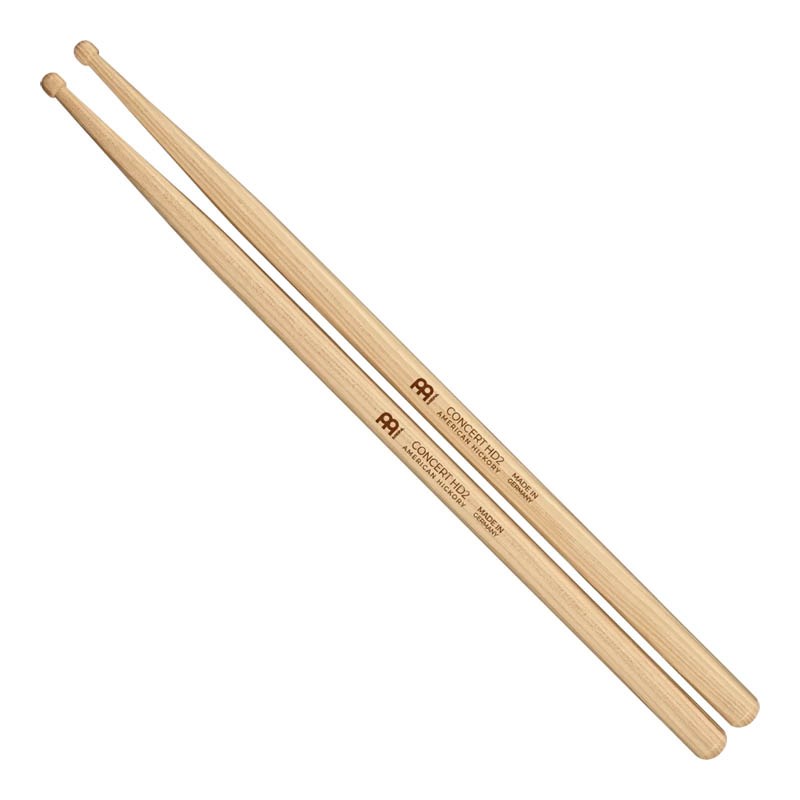 楽器種別：新品MEINL/新品 商品一覧＞＞ドラム【〜5，000円】 商品一覧＞＞スティック/MEINL 商品一覧＞＞安心してお買い物頂けるよう、スネアもシンバルも丁寧梱包でお届けします！MEINL SB130 [CONCERT HD2 - AMERICAN HICKORY]商品説明スネアドラムからフルキット、クラスルームからステージまで、あらゆる年齢層や用途に対応するクラシックなスティック。バレルチップは、定番のラウンドチップよりもミッドレンジの倍音が抑えられたシンバルサウンドになります。・Weight Matched・Pitch Matched・Model Based Weight Selection商品詳細Material：American HickoryTip：BarrelSize：40.6cmDiameter：16mmTaper Length：LongWeight：Lightイケベカテゴリ_ドラム_スティック_MEINL_新品 SW_MEINL_新品 JAN:0842960144932 登録日:2021/08/22 スティック ドラムスティック マイネル