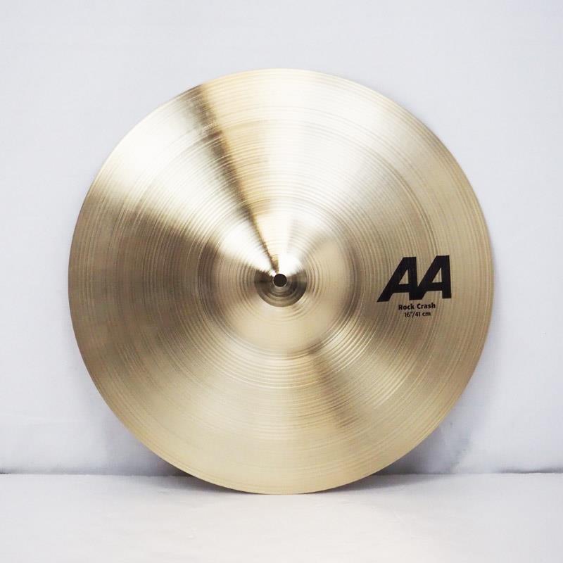 楽器種別：ユーズドSABIAN/AA 商品一覧＞＞SABIAN/ユーズド 商品一覧＞＞ドラム【10，000円〜25，000円】 商品一覧＞＞シンバル/クラッシュ/SABIAN 商品一覧＞＞安心してお買い物頂けるよう、スネアもシンバルも丁寧梱包でお届けします！SABIAN USED 中古 AA-16RC [AA Rock Crash 16''] [1228g]商品説明【AA Rock Crash 16インチの中古品が入荷しました！】＜AA 〜Vintage × Bright〜＞ブライトでラウド。キメ細かなマシンハンマリングとカーブのきついアーチタイプの形状によって明るい音色でパワフルな鳴りを発揮。あらゆるシチュエーションで存在感のある安定したサウンドを発揮。＜Rock Crash＞ハイピッチでパワフルなクラッシュ。よく通るヌケの良いサウンドで、ライヴに最適。サイズ：16インチ※中古品のためキズや汚れなど使用感がございます。予めご了承くださいませ。イケベカテゴリ_ドラム_シンバル_クラッシュ_SABIAN_AA_ユーズド SW_SABIAN_ユーズド JAN:2530800007865 登録日:2026/02/08 シンバル セイビアン