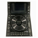 楽器種別：アウトレットデジタルDJ/DENON 商品一覧＞＞デジタルDJ【90，000円〜175，000円】 商品一覧＞＞DJ機器買うなら、当店で！専門スタッフが迅速丁寧に対応します！DENON SC6000 PRIME 【展示品アウトレット特価】商品説明■ご購入前に必ずご確認ください・動作は確認済みでございますが、本体全体にキズやへこみ等がございます。製品のコンディションが気になる方はご購入をお控えください。・こちらのSC6000 PRIMEは展示アウトレット特価品となります。そのため交換品等はございません。初期不良などが発生した場合は修理での対応となります。・ご購入後のキャンセル・返品はお受けしておりません。・在庫管理には十分配慮しておりますが、他ウェブサイト及び実店舗でも販売を行っているため、在庫切れの場合はご容赦いただきますようお願い申し上げます。■付属品・電源ケーブル、RCAケーブル、ユーザーガイド、箱■保証期間はご購入日より1年間となります。ご使用を開始した日付ではございませんためご注意ください。---★10.1インチ・タッチスクリーン・WiFiストリーミング機能搭載 プロフェッショナル・DJメディアプレーヤー●タッチスクリーンによる先進のワークフロー高解像度10.1インチ・タッチスクリーンを搭載、最先端のワークフローを提供します。ライブラリーのナビゲート、サーチ、ロード、トラックリストの編集が内蔵のクレート管理機能により即座に可能です。またタッチで波形操作/スクラブを行なうなど、重要な情報を視覚化して作業を行なうことができます。さらにSC6000は未解析の音楽ファイル (Rekordbox TMコレクション、ホットキュー、ループを含む) の分析を本体のみで実行することが可能です。■特徴◎ENGINE OSによるスタンドアローン・プロフェッショナルDJメディアプレーヤーのフラッグシップモデル。◎視認性が高くインタラクティブな操作を可能にする10.1インチ・HDタッチスクリーン◎内蔵Wi-Fi及び有線インターネット接続によるストリーミングのサポート◎ライト搭載レスポンスの良いラバー製・パフォーマンスパッド◎本体内でのファイル保存を可能にする内蔵HDDベイ◎操作面を大きく確保した8.5インチ・プラッター◎ロック式IEC電源コネクター◎スタンドアローン・トラックプレビュー◎Serato DJ Proコントローラーモード *今後のソフトウェアアップデート (無償) で利用可能となる予定です。◎クラス最高水準のタイムストレッチ及びキーチェンジ/Syncアルゴリズム◎スタンドアローンで楽曲ファイルの解析が可能 (Rekordbox? コレクション含む)◎独立したデジタル/アナログ出力を個別に装備したデュアルレイヤー・プレイバック◎イベント/プロフェッショナルDJ用ライティングを実現するStagelinQ接続◎非圧縮ファイルフォーマットの再生(FLAC、ALAC、WAV)■ENGINE DJについて◎ENGINE OSはハードウェアからダイレクトにコレクションを管理する専用のプラットフォームです。◎ENGINE DESKTOPソフトウェアを用いてコレクション管理とプレイリストの作成/編集のワークフローに多様性を持たせることが可能です。■技術仕様◎アナログ出力：2.0Vrms (0dBFS， 1kHz)◎周波数帯域：22-22，000Hz◎S/N比：116dB◎全高調波歪率 (THD+N) ：＜ 0.0015%◎デジタル出力・サンプリングレート：96kHz・ビット深度：24-bit◎再生メディア・タイプ：SD/SDHC card、USBマスストレージ・ドライブ (フラッシュメモリー， 外付けHDD)・ファイルシステム：exFAT、FAT32 (推奨)・ファイルフォーマット：AAC/M4A、AIF/AIFF (44.1-192 kHz， 16-32-bit)、ALAC、FLAC、MP3 (32-320kbps)、MP4、Ogg Vorbis、WAV (44.1-192kHz， 16-32-bit)◎プラッター：8.0インチ (直径)、金属製 ディスプレイ及びタッチ・キャパシティブ回路搭載◎ディスプレイ・メイン：10インチ (対角)、タッチ・インターフェース付フルカラーLEDバックライト・ディスプレイ・プラッター：3.5インチ (直径)、フルカラーLEDバックライト・ディスプレイ◎接続・RCA 出力端子 x2・コアキシャル・デジタル出力端子 x2・1/8インチ (3.5 mm) ミニTS入力端子 (リモート・スタート) x1・USBタイプAポート x3 (USBデバイス用) (リアパネル・ポートはUSB 3.0デバイス用に900mA， USB 2.0デバイス用に500mAを供給。フロントパネル・ポートはUSB 2.0専用500mA)・PC接続用USBタイプBポート x1・SDカードスロット x1・イーサネット・リンクポート x1・IEC電源入力 x1◎電源・接続：IEC・入力電圧：100-240VAC， 50/60Hz・消費電力：75W◎サイズ (w x d x h)：320 x 419 x 135mm◎重量：4.0 kg---※店頭、または通信販売にて売却後、敏速な削除は心掛けておりますが、web上から削除をする際どうしてもタイムラグが発生してしまいます。万が一商品が売切れてしまう場合もございますので予めご了承ください。イケベカテゴリ_DJ機器_デジタルDJ_DENON_アウトレット JAN:2500160002534 登録日:2024/01/07 デジタルDJ PCDJ DJコントローラー デノン デンオン デノンDJ