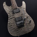 楽器種別：ユーズドエレキギター/Tom Anderson 商品一覧＞＞エレキギター【310，000円〜590，000円】 商品一覧＞＞当店のギターは、出荷前に専門スタッフが検品・調整しているので安心です！Tom Anderson 【USED】Drop Top Atlantic Storm with Binding， Matching Back #11-02-13N商品説明ハイエンドギターの一流ブランドとしてその名を馳せるTom Anderson/トム・アンダーソン！2013年〜14年製、ドロップトップ中古品！！Tom Andersonはまさに現代のカスタムコンポーネントの基礎を作ったと言っても過言ではないでしょう。徹底した木材の管理、自社で製作されるピックアップや、その木工技術と使用する木材の良さは世界トップクラス。どなたが弾かれても納得のファストレスポンスは流石の一言です。本機は派手に波打つキルテッドメイプルをトップ材に採用したDrop Top。このハイエンドギター然としたルックスが堪りません。ボディーバックはアルダー、ネックにはメイプル、指板にインディアンローズをセレクトしており、トラディショナルなストラトタイプを進化させた様なふくよかなローミッドと素早いトレブルのレスポンスが魅力なトーンを弾き出します。使用される全てのマテリアルがトムのハイレベルな製造工程で融合し、自然と体に馴染む演奏性と芯がぶれない安定感あるトーンで貴方の演奏を支えてくれます。全体的に擦り傷や細かな打痕、パーツのくすみなどがあり使用感を感じます。商品詳細Body : Quilt Maple Top on AlderNeck : MapleFingerboard : RosewoodMatching Headstock Satin BackFret : Heavy Frets Neck Shape : Even-TaperBridge : Chrome Sunken Floyd Rose Nut : Locking NutNeck Pickup : H1Bridge Pickup : H3Control : 5-Way with Push/Pull + VA Booster バックパネル欠品、アーム、ハードケース付属イケベカテゴリ_ギター_エレキギター_Tom Anderson_ユーズド JAN:2500010128551 登録日:2023/11/20 エレキギター トムアンダーソン トムアン