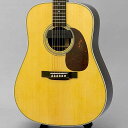 楽器種別：新品アコースティックギター/MARTIN 商品一覧＞＞アコースティックギター/MARTIN/Dreadnought (ドレッドノート) 商品一覧＞＞アコースティックギター【380，000円〜710，000円】 商品一覧＞＞アコギ買うなら、当店で！出荷前の検品・調整はもちろん、丁寧梱包でお届けします！MARTIN D-28 Standard #2631033 R-Zero Contact BACNT x Sunrise S-2 -Full Tuned byEnfini Custom Works- Heartman Original Modify商品説明これが本来のポテンシャル！！一度、音を奏でれば誰もが驚く逸品！！誰もが認める大定番モデル！！D-28 Standard の性能を最大限引き出し、かつ演奏スタイルに合わせてチューンナップを施したコンセプチュアルな1本！！弊社推奨工房のアンフィニカスタムワークスにて、楽器の基本的なセットアップを精査し、精度を高める事で内包するポテンシャルを素直に発揮出来るように仕上げました。★ネックアライメント、フレットレベルの再設定により、徹底的に追従した弾き心地を実現！！各ポジションのサスティーンも抜群です！！★弦の当たり角度、バランスを考慮した高精度のナット＆サドルを新たに作製！！各弦の演奏性、分離感、チューニング、サウンドバランスが秀逸！！★ギターの各バランスをしっかり整えることによって、プレイヤーの繊細なニュアンスを余すことなく再現する事を可能となっております！！★「メロディアスなソロギター」に特化したチューンナップを施したピックアップシステムを搭載！！【BACNT(バカント)】+【Sunrise S-2】の2Wayシステムで迫力のサウンドメイクが可能！！★プリアンプの設定、アレンジ次第でソロギターのみならず、パーカッシブなソロギターからシンプルな弾き語り系のスタイルまで、柔軟に幅広いセッティングも可能！！★演奏性、サウンドとも楽器の性能を最大限発揮！！※演奏性を考慮してライトゲージにてセットアップしております。ハートマンギターズオリジナルカスタムとして、マーチンの素晴らしい生音をリアルに再現するデュアルピックアップシステムを搭載！！チップ側のメインピックアップに、コンタクトPU【Enfini Cutom Works BACNT】を採用。こちらは、業界屈指のアコースティックギターのリペア・チューンナップで名高いアンフィニカスタムワークスの代表、藤岡光徳氏自らが、一本一本のギターの特性に合わせてピエゾ素子からハンドメイドし取り付けを行うオリジナルコンタクトPUとなります。今回はそのラインナップの中でも、マーチンならではの豊かなベース感をより引き出せる低音強化タイプ【BACNT(バカント)】をセレクト！そして、リング側に【Sunrise S-2】 マグネティックピックアップを搭載。S-2ならではの存在感あるルックスと太く厚みのあるサウンドは、このピックアップでないと作り出せません！！特に低音の分厚さと差し迫ってくるかのような臨場感は、S-2の醍醐味と言えるでしょう。コンタクトピックアップの繊細なサウンドを、まさに縁の下から支えてくれる大変優秀なピックアップとなります。D-28ならではの、迫力の中・低域と美しい高域の再生をロス無く引き出されており、こんなに素晴らしい音だったのか！！と再認識して頂けるでしょう！！セットアップは、双方のPUの特性を100%引き出せる設定！！ピエゾとマグネティックの出力バランスを変化させることによって、バンドから弾き語り、ソロギターまで様々なシチュエーションでお使い頂けます。特に、今回は、「メロディアスなソロスタイル」で繊細なニュアンスをより引き出せる様に...という味付けを加えておりますので、その路線の方には、是非是非チェックして頂きたい！！勿論「普段は弾き語りやバンドメインだけど、ソロギターもやってみたい...」という方にも、お勧めです！！また、細かい箇所にもこだわりを詰め込んだオプションを施し、大変スペシャルな仕様となっております！！・サンライズのクランプ部分にはアンフィニカスタムワークス特製の【HD-Wingkit】を採用！！アルミブロックからの削り出しで製作されたオリジナルのウィングキットとなっており、余計な締め込みをせずともしっかりと固定をする事が可能となっております。・ジャックには、こちらもアンフィニカスタムワークス特製の【フラッシュマウントベゼル】を採用！！別口でジャックを設けることによって、通常のエンドピンジャックにありがちな「ストラップの取付の不便さ」を解消すると共に、高級感のあるルックスに仕上がっております。完璧な楽器本体のセットアップと2つの優秀なPUをブレンドして得られるレンジの広さ、ニュアンスの再現性、奥行のあるサウンドは、唯一無二！！超定番と言われる、「D-28 Standard」の「本来の素晴らしさ」十二分に体感出来る素晴らしい一本！！生音もラインサウンドも余す処なく、美しいサウンドメイク!!ストレスなく弾ける素晴らしいプレイアビリティ！！この秀逸なフィーリングを是非この機会に体感ください！！※本器のピックアップシステムは、パッシブデュアル仕様となる為、ステレオケーブルを用いて、2ch入力以上が可能なプリアンプ、又はアンプに接続するシステムとなります。ステレオケーブル、プリアンプ等は付属しておりません。周辺機材等も併せてご案内する事が可能となりますのでお気軽にご相談ください。----------【アンフィニカスタムワークス　Martin‐マーティン- フルチューンナップ　メニュー】通常施工価格　￥77，000-（税込）※お預かりしたギターの状態を診断し、状態に合わせ・・・●ネックアライメント（反りの状態を考え調整を行います）●フレット摺り合わせ（多くの場合弦高を下げていくとフレット干渉が発生することが多く、またある程度の年数を経た楽器の場合フレットの摩耗によるビビリなどが発生します）、●ナット・サドル調整（交換も含みます）、●指板トリートメント●ボディクリーニング●金属パーツクリーニング（グリスアップ）上記、基本的に必要と考えられる作業をパッケージ※1年間、セットアップ保証あり-----------ハードケース付属商品詳細-SPEC-Top Material:Sitka SpruceRosette:Multi-StripeBracing Pattern:Forward Shifted X BraceBrace Shape:Non-ScallopedBrace Material:Sitka SpruceBack Material:East Indian RosewoodSide Material:East Indian RosewoodBinding:Antique WhiteTop Inlay Material:Multi-StripeNeck Material:Select HardwoodNeck Shape:Modified Low OvalNeck Taper:High Performance TaperNut Material:Bone【Enfini MOD】Headstock Shape:Solid with Square Taper and DiamondHeadplate Material:East Indian RosewoodFingerboard Material:Ebony（No Stain）Scale Length:25.4（645.2mm）Fingerboard Width at Nut:1 3/4''（44.5mm）Fingerboard Inlay Style:Style 28Back and Side Finish:GlossBack and Sides Color:NoneFinish Top:GlossTop Color:Aging TonerNeck Color:Dark MahoganyBridge Material:Black Ebony（No Stain）Bridge Style:Modern Belly - Drop in SaddleSaddleMaterial:Bone【Enfini MOD】Tuning Machines:Gotoh Nickel Open Gear (Martin logo)Recommended Strings:Authentic Acoustic Lifespan(R) 2.0 Medium - 92/8 Phosphor Bronze MA540TPickguard:Faux TortoiseCase:Molded HardshellElectronic: Enfini Custom Works BACNT x Sunrise S-2イケベカテゴリ_アコースティック／エレアコギター_アコースティックギター_MARTIN_Dreadnought (ドレッドノート)_新品 登録日:2023/05/24 アコースティックギター アコギ マーチン マーティン