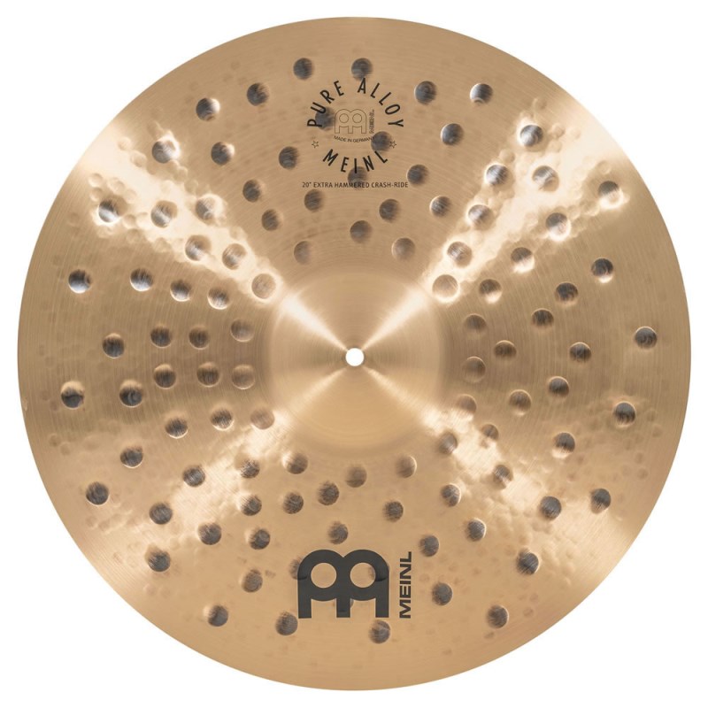 楽器種別：新品シンバル/MEINL 商品一覧＞＞シンバル/MEINL/Pure Alloy 商品一覧＞＞シンバル【30，000円〜65，000円】 商品一覧＞＞安心してお買い物頂けるよう、スネアもシンバルも丁寧梱包でお届けします！MEINL PA20EHCR [Pure Alloy Extra Hammered Crash Ride 20]商品説明＜Pure Alloy Extra Hammered＞Pure Alloyシリーズは、ドイツメイドの高い技術と、洗練されたマイネルならではのルックス、精密で丁寧な物作りへのこだわりによって、優れたタッチと、心地よく澄んだピュアな倍音、幅広い音域をカバーする豊かな響きを実現しています。新作となるExtra Hammered Seriesは、このPure Alloyの特長に、より芯のある強さと深く複雑な倍音をもたらしています。＜Pure Alloy Extra Hammered Crash Ride 20＞マルチに使えるクラッシュライドは、20、22インチの2サイズをラインナップ。ボウを叩いた時はアタックと倍音が分離するような特有の存在感を持ち、クラッシュ時にはPure Alloyブロンズらしいクリアな倍音が、太く伸びます。サイズ：20インチイケベカテゴリ_ドラム_シンバル_MEINL_Pure Alloy_新品 JAN:0842960110999 登録日:2024/04/06 シンバル マイネル