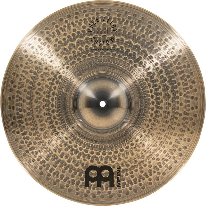 楽器種別：新品シンバル/MEINL 商品一覧＞＞シンバル/MEINL/Pure Alloy Custom 商品一覧＞＞シンバル【25，000円〜55，000円】 商品一覧＞＞安心してお買い物頂けるよう、スネアもシンバルも丁寧梱包でお届けします！MEINL Pure Alloy Custom Medium Heavy Crash 18 [PAC18MHC]商品説明[Pure Alloy Custom]Pure Alloyを発売以来、多くのアーティストから薄いウェイトを求める声が寄せられました。様々なオプションをテストした後、ラインナップにミディアムシン・ウェイトの追加を考えました。 ピュアアロイの特徴である明るい輝きとサスティーンを保持しながら、暖かみのあるボディと素早いディケイで、わずかにソフトなアタックを生み出します。Pure Alloy Customは、ドイツでピュアアロイ・ブロンズからハンマリングで成形されます。このシンバルを際立たせるため、カスタムスモークブロンズと呼ばれる新しいフィニッシュを表面に施し、裏面は磨き上げたブリリアント・フィニッシュしています。ピュアアロイ・ブロンズは、どのドラムキットにもユニークで美しい追加シンバルになるでしょう。スモークブロンズトップとブリリアントボトムの見事な組み合わせです。・優れたタッチと透き通ったピュアなサウンド・心地よい、澄んだ低音・幅広い音域をカバーする豊かな響き〜Medium Heavy Crash〜Pure Alloy Customに新たに4つのクラッシュが加わりました。18インチサイズはMedium Thin／Medium／Medium Heavyの3ウェイトから選択可能になりました。商品詳細＜スペック＞タイプ：Crashウェイト：Medium Heavyサイズ：18マテリアル：Pure Alloyフィニッシュ：Smoked-Bronze，Brilliantシェーピング：Computerized Hammeringスタイル：Metal，Rock，Pop，Fusion，R&B，Reggae，Studioピッチ：High-Midキャラクター：Complex，Full-bodied，Musical，Sensitive，Smooth，Warmティンバー：Mid-Darkボリューム：Medium to Highレイジング：Pinpointサスティーン：Mediumイケベカテゴリ_ドラム_シンバル_MEINL_Pure Alloy Custom_新品 JAN:0842960107746 登録日:2022/05/19 シンバル マイネル