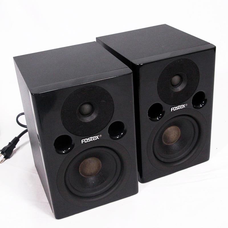 楽器種別：ユーズドFOSTEX/ユーズド 商品一覧＞＞レコーディング【〜10，000円】 商品一覧＞＞モニタースピーカー/モニタースピーカー/FOSTEX 商品一覧＞＞レコーディング機器買うなら、当店で！専門スタッフが迅速丁寧に対応します！FOSTEX USED 中古 PM0.4 Pair商品説明■ご購入前に必ずご確認ください・動作は確認済みでございますが、本体全体にキズや汚れが多数ございます。製品のコンディションが気になる方はご購入をお控えください。・こちらのPM0.4は中古品となります。そのため、交換品等はございません。・ご購入後のキャンセル・返品はお受けしておりません。・在庫管理には十分配慮しておりますが、実店舗でも販売を行っているため、在庫切れの場合はご容赦いただきますようお願い申し上げます。■付属品なし■中古品保証期間はご購入日より1週間となります。ご使用を開始した日付ではございませんためご注意ください。---小型スタジオ・モニタースピーカー製品仕様・再生周波数帯域60Hz〜30kHz・インプットRCAピンジャック/アンバランスTRSフォーンジャック/バランス・外形寸法144W X 220H X 180D(mm)・質量約3.75kg※店頭、または通信販売にて売却後、敏速な削除は心掛けておりますが、web上から削除をする際どうしてもタイムラグが発生してしまいます。万が一商品が売切れてしまう場合もございますので予めご了承ください。イケベカテゴリ_レコーディング_モニタースピーカー_モニタースピーカー_FOSTEX_ユーズド SW_FOSTEX_ユーズド JAN:2500130840890 登録日:2026/02/22 モニタースピーカー スタジオモニター フォステクス