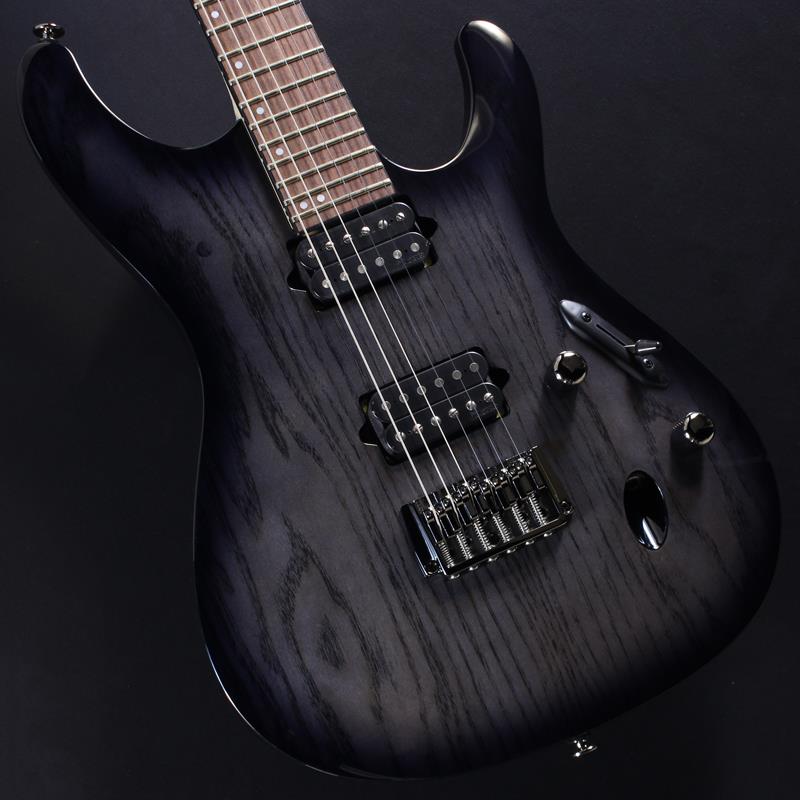 楽器種別：新品Ibanez/新品 商品一覧＞＞エレキギター【175，000円〜335，000円】 商品一覧＞＞STタイプ/Ibanez 商品一覧＞＞当店のギターは、出荷前に専門スタッフが検品・調整しているので安心です！Ibanez Prestige S6621AH-TGB (Transparent Gray Burst) [SPOT MODEL] #F260613商品説明S Prestige featuring Ash top Spot model !!シースルーカラーから覗くアッシュ材の杢目が美しい、日本製 S Prestige !!◆アッシュ材トップ / アフリカン・マホガニー材ボディヌケの良い、クリアで輪郭あるサウンドが特長のアッシュ材をトップに使用。ボディ材には、あたたかみのある豊かな中低音域特性が特長のアフリカン・マホガニー材を使用。ボディー外周に黒色バインディングを巻くことで輪郭を際立たせています。◆弾き易さと薄さとを追求した極薄ネック・シェイプ Super Wizard HPよりナチュラルなサウンドと高い強度を備えた、メイプル材とウォルナット材を5pcに組み合わせたネックです。極限まで軽い握り心地を好むプレイヤーに最適な、Ibanez=薄ネックのパイオニアたる所以とも言うべきネック・シェイプです。◆ローズウッド材・指板粘りのあるマイルドな中音域サウンドが特徴です。◆高性能蓄光素材の、Luminlay 指板サイド・ポジション・マーク◆DiMarzio製 ピックアップネック・ポジションにはクリアかつウォームなサウンドが特徴のAir Norton ハムバッカー・ピックアップ、ブリッジ・ポジションには高音域から低音域までバランスよく出力しパワフルなサウンドが特徴のThe Tone Zone ハムバッカー・ピックアップを搭載しています。◆Gibraltar Standard III ブリッジストレスフリーなピッキングが可能なロー・プロファイル設計で、イントネーション調整幅やサドルの高さ調整幅が広く、様々なセッティングに対応可能な、Ibanez製 オリジナル・フィックスド・ブリッジです。◆Gotoh MG-T ロッキング・マシンヘッド弦交換の利便性を追求し、チューニング・スタビリティに定評のある Gotoh製 MG-T ロッキング・マシンヘッドを採用。指でダイヤルを回すことにより、ポスト穴に通した弦を簡単にロックできる構造です。商品詳細SpecsNeck Type Super Wizard HP 5pc Maple/Walnut neck w/KTS TITANIUM rodsBody Ash top / African Mahogany bodyFretboard Bound Rosewood fretboard w/Off-set white dot inlay & Luminlay side dot inlayFret Jumbo frets w/Prestige fret edge treatmentNut Graph Tech BLACK TUSQ XLBridge Gibraltar Standard III bridgeNeck Pickup DiMarzio Air Norton (H) neck pickupBridge Pickup DiMarzio The Tone Zone (H) bridge pickupControls， Pickup selector 1 Volume， 1 Tone， 5-way lever switchMachine Head Gotoh MG-T locking machine headsHardware Color Cosmo blackString gauge .010/.013/.017/.026/.036/.046 (D'Addario EXL110)Neck DimensionsScale 648mm/25.5Width at Nut 43mmWidth at Last Fret 58mmThickness at 1st 17mmThickness at 12th 19mmRadius 430mmR約2.99kgハードケース付属(M20S)イケベカテゴリ_エレキギター_STタイプ_Ibanez_新品 SW_Ibanez_新品 JAN:4549763375728 登録日:2026/07/02 エレキギター アイバニーズ イバニーズ