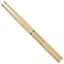 楽器種別：新品スティック/MEINL 商品一覧＞＞スティック【〜5，000円】 商品一覧＞＞安心してお買い物頂けるよう、スネアもシンバルも丁寧梱包でお届けします！MEINL SB111 [BIG APPLE BOP 7A - AMERICAN HICKORY]商品説明ビッグなサウンドを奏でることができる、Fast and Easyなスティックです。大きめのエイコーンチップは、ドラムサウンドを最大限に引き出し、シンバルでは木材スティックならではのトーンを実現します。エキストラロング・テーパーは高速バップ・スタイルのシンバル・パターンやソロにも対応するクイック・リバウンドを生み出します。・Big Acorn Tip・Light Hickory・Weight & Pitch Matched商品詳細Material：American HickoryTip：Big AcornSize：40.6cmDiameter：13.7mmTaper Length：Extra-LongWeight：Lightイケベカテゴリ_ドラム_スティック_MEINL_新品 JAN:0842960100754 登録日:2020/12/16 スティック ドラムスティック マイネル