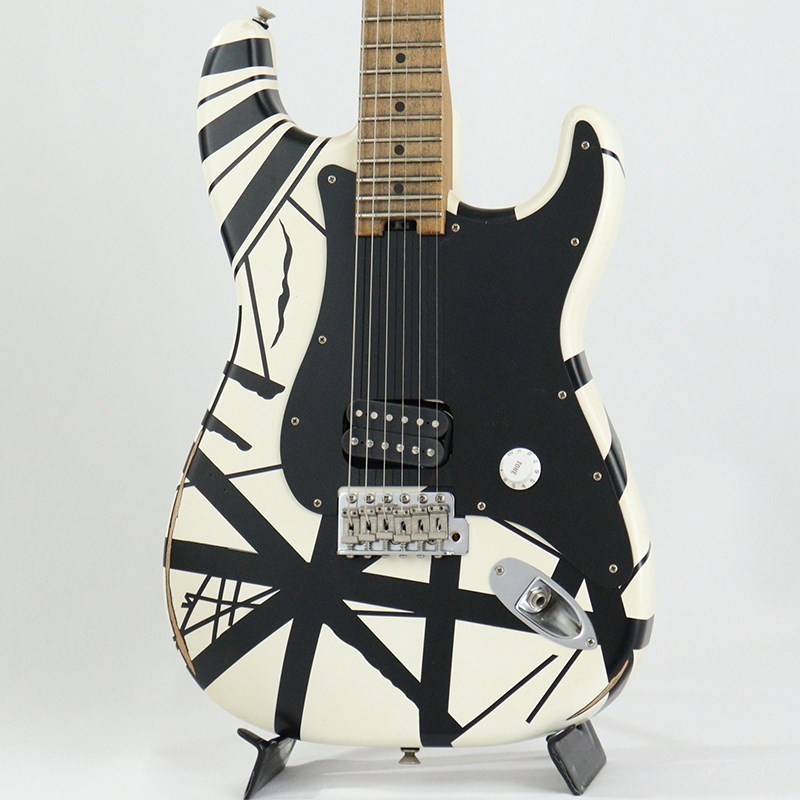 EVH Striped Series e78 Eruption (White with Black Stripes Relic)yz