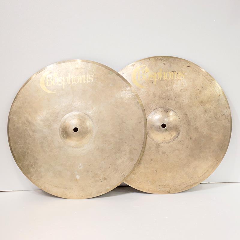 楽器種別：ユーズドBosphorus/ユーズド 商品一覧＞＞ドラム【25，000円〜55，000円】 商品一覧＞＞シンバル/ハイハット/Bosphorus 商品一覧＞＞安心してお買い物頂けるよう、スネアもシンバルも丁寧梱包でお届けします！Bosphorus USED 中古 Argentum Series Hihats 15'' [1174g/1380g]商品説明☆中古品☆Argentum Series 15インチハイハットの中古品が入荷いたしました。中古品の為、打痕や指紋汚れ等の使用感がございます。＜Argentum Series＞伝統の素材（銅80%と錫20%の合金）を用い、特殊な加工により銀色に仕上げられた目を惹くルックス。Turk Seriesよりも明るめながらコントロールしやすい短めのサスティーンが特徴で、繊細なタッチにも十分応えてくれます。ロゴカラーも落ち着いたGOLDとなっており、高級感と存在感のどちらも兼ね備えたシリーズです。サイズ：15インチペアウェイト（実測値）：Top 約1174g / Bottom 約1380gイケベカテゴリ_ドラム_シンバル_ハイハット_Bosphorus_ユーズド SW_Bosphorus_ユーズド JAN:2500190870165 登録日:2026/04/11 シンバル ボスフォラス