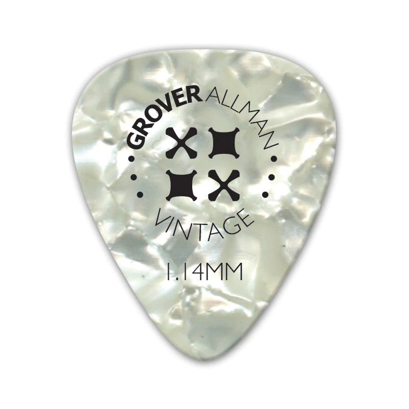 楽器種別：新品Grover Allman/新品 商品一覧＞＞楽器アクセサリ【〜5，000円】 商品一覧＞＞ピック/Grover Allman 商品一覧＞＞品揃え豊富な当店なら弦、パーツ、ケーブルなどのアクセサリーがまとめて揃います！Grover Allman Vintage Celluloid Pro Picks 1.14mm [White]商品説明世界25カ国、3500万枚以上のピック販売実績を誇るピックメーカー「Grover Allman」美しい外観に加え、豊富なカラーバリエーション、厳選された素材、そしてプレイアビリティーを徹底的に追求し、数多くの世界のプロフェッショナルに愛用され続けています。ビンテージ・セルロイドピックはトラディショナルな形、スムーズなピッキングと温かい音が特徴です。■カラー：ホワイト■ゲージ：1.14mmイケベカテゴリ_楽器アクセサリ_ピック_Grover Allman_新品 SW_Grover Allman_新品 登録日:2022/04/20 ピック ギターピック グローバーオールマン