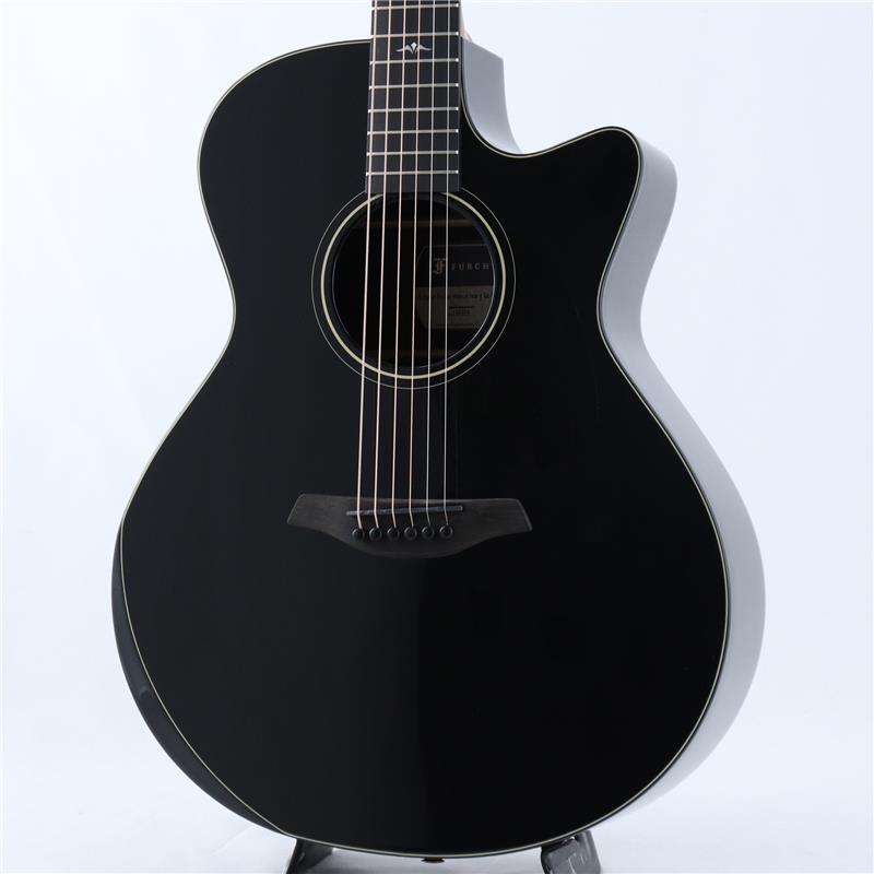 楽器種別：新品Furch/新品 商品一覧＞＞アコースティック・エレアコギター【345，000円〜645，000円】 商品一覧＞＞エレアコギター/Furch 商品一覧＞＞アコギ買うなら、当店で！出荷前の検品・調整はもちろん、丁寧梱包でお届けします！Furch 【新製品】Eclipse Performance Ivory Gc-ERa#139329商品説明漆黒の気品に、アイボリーのアクセント。ステージで映える美しさと、Furch最高峰の演奏性能を融合したPerformanceモデル。2026年に登場した「Eclipse」シリーズは、ピアノブラックの美しい外観に、カラーアクセントを組み合わせたFurchの新たなフラッグシップデザイン。Eclipse Performance Ivory Gc-ERaは、ヘッドロゴ、ロゼッタ、バインディング、指板インレイ、そしてBevel Duoにルビーレッドのアクセントを施し、気品と存在感を兼ね備えた一本に仕上げられています。ボディトップには厳選されたAAAグレードのイングルマンスプルース単板、サイド＆バックにはマスターグレードのインディアンローズウッド単板を採用。一本ごとにトップ材を最適な状態へ調整するFurch独自の「Individual Soundboard Voicing」により、豊かな倍音と優れたレスポンス、繊細なニュアンスまで余すことなく表現します。さらに、極薄のFull-Pore High-Glossフィニッシュは木材本来の振動を妨げることなく、美しい外観と豊かな鳴りを両立しています。演奏性にも徹底してこだわり、肘と脇腹が触れる部分に面取り加工を施した「Bevel Duo」を採用。長時間の演奏でも身体への負担を軽減し、高い演奏快適性を実現します。また、Furch独自の「CNR System(R) Active」は湿度変化によるネックコンディションを安定させ、弦高調整も容易に行えるため、ライブやツアーなど過酷な環境でも高い信頼性を発揮します。ピックアップにはL.R. Baggs StagePro Anthemを標準搭載。アンダーサドルピエゾとマイクを組み合わせたナチュラルなサウンドを実現し、ステージやレコーディングでも高品位なアコースティックサウンドをアウトプットします。高精度なGotoh 510ペグやFurch純正T-Lineハードケースも付属し、プロフェッショナルの現場にそのまま持ち込める完成度を誇ります。商品詳細Top: AAA Solid Engelmann SpruceBack and Sides: Master Grade Indian RosewoodNeck: African MahoganyBody Shape: GcBracing: Individually Voiced SoundboardNeck Joint: 14F (CNR System(R) Active)Fingerboard: EbonyBridge: EbonyScale Length: 650mmNut Width: 45mmNut Saddle: Black TUSQMachine Heads: GOTOH 510 Cosmo Black (1:21)Finish: Full-Pore High-Gloss (Piano Black)Strings: D'Addario XS PhBr 12-53Case: Furch T-Line hard shell case pick up:LR Baggs Stagepro Anthem with tuner and equalizer - side-mountedイケベカテゴリ_アコースティック・エレアコギター_エレアコギター_Furch_新品 SW_Furch_新品 JAN:2500020902875 登録日:2026/07/17 エレアコ ファルヒ
