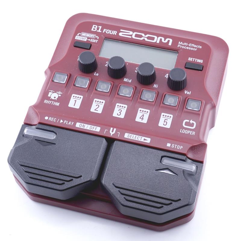 楽器種別：ユーズドZOOM/ユーズド 商品一覧＞＞エフェクター【5，000円〜15，000円】 商品一覧＞＞ベース用エフェクター/ベース用マルチエフェクター/ZOOM 商品一覧＞＞安心してお買い物頂けるよう、コンパクトもマルチも丁寧梱包でお届けします！ZOOM USED 中古 B1 FOUR #2商品説明ZOOM「B1FOUR」の中古品が入荷！70種以上のエフェクト＆アンプモデル、ルーパー、ドラムマシンを内蔵。さらに、Guitar Labから配信される追加エフェクト／パッチで、表現の幅が広がります。若干の使用感はございますが、動作に問題はございません。付属品：箱保証：保証無し現状販売イケベカテゴリ_エフェクター_ベース用エフェクター_ベース用マルチエフェクター_ZOOM_ユーズド SW_ZOOM_ユーズド JAN:2500080005141 登録日:2026/07/18 エフェクター マルチエフェクター ズーム