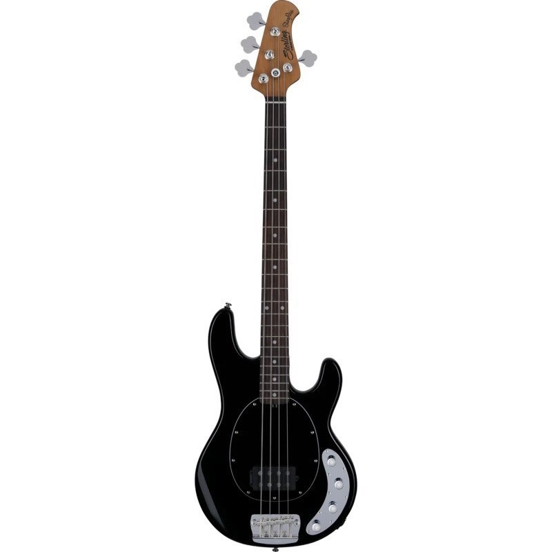 楽器種別：新品エレキベース/Sterling by MUSICMAN 商品一覧＞＞エレキベース【100，000円〜195，000円】 商品一覧＞＞当店のベースは、出荷前に専門スタッフが検品・調整しているので安心です！Sterling by MUSICMAN Ray34 (Black/Rosewood)商品説明StingRay Bassのサウンドとフィーリングを受け継ぐコストパフォーマンス・モデルRAYシリーズからローステッドメイプルネックを採用した新モデル「RAY34」が登場！スターリン・バイ・ミュージックマンは、より多くのプレイヤーにミュージックマンのサウンド、フィーリングを感じてもらえるように誕生したハイコストパフォーマンスを実現したシリーズです。こちらのRAY34は剛性が高く狂いの少ないローステッドメイプルネック、3バンド・アクティブ・イコライザー、シングルハムバッカーピックアップを組み合わせることで、クラシックな外観ながら現代の音楽シーンに対応できるポテンシャルを秘めています。バキっとした輪郭を持つ太い独特の低音と、音の芯の感じられるストレートなサウンドはスティングレイ・モデルさながらの仕上り！ピックでも指弾きでもスラップでも、パキンとダイナミックな低音がお楽しみいただけます。 ミュージックマンと同様の6ボルト・ネックジョイントや、ミュージックマン・デザインによるブリッジ部等、細かなコダワリが生み出す充実のサウンドを是非一度ご自身でお確かめ下さい！※写真はサンプルです。材質の特性上、木目/色合いは一本ごとに異なります。予めご了承下さい。商品詳細■Body: Mahogany■Neck: Roasted Maple■Scale: 34■Fretboard Radius: 9.5■Frets:21■Nut Width: 43mm■Fingerboard: Rosewood■Pickups: 1 Ceramic Humbucker■Controls: Vol. - Treble - Middle - Bass■Strings: Ernie Ball 2834 Super Slinkyソフトケース付属イケベカテゴリ_ベース_エレキベース_Sterling by MUSICMAN_新品 JAN:0810002950308 登録日:2021/03/04 エレキベース スターリン ミュージックマン