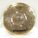 楽器種別：アウトレットシンバル/Schlagwerk Percussion 商品一覧＞＞シンバル【10，000円〜25，000円】 商品一覧＞＞安心してお買い物頂けるよう、スネアもシンバルも丁寧梱包でお届けします！Schlagwerk Percussion SR-CS10 [Cajon Splash 10 / カホンスプラッシュ10インチ]【在庫処分につき大特価！】商品説明※店頭にて試打を解禁しております為、細かな傷や打痕などが発生する場合がございます。予めご了承ください。【Designed in Germany / Handcrafted in Turkey：カホンを知り尽くしたシュラグヴェルクから、カホンのためのシンバル登場！】＜Cajon Cymbals / カホン・シンバル＞材質は高品質のB20ブロンズ。すべてにハンドハンマードが施され、その反応のよさと見事なダイナミックレンジは伝統的なトルコのシンバル製作技術、匠の技。手で鳴らすことを重視して作られたシンバルです。カホンのセットアップは、このシンバルで完成！高品質素材B20ブロンズの自然な特長をできる限り残す製法によって完成したサウンドとアピアランス。パーカッションシンバルとしてオールラウンドに使えるスグレモノです。＜Cajon Splash 10 / カホンスプラッシュ10インチ＞軽めのウェイトとハンドハンマードが柔らかく心地よい鳴りを引き出します。素早い音の広がり、レスポンスのよさは、まさにカホンのためのスプラッシュ。1枚使いでも、セットとしても、その効果を十分に発揮。カホンに欠かせないアイテムです。10、12の2サイズで、こちらは10インチのモデルです。サイズ：10インチウェイト（実測値）：245gイケベカテゴリ_ドラム_シンバル_Schlagwerk Percussion_アウトレット JAN:4260094113598 登録日:2023/02/11 シンバル シュラグベルク シュラグヴェルク