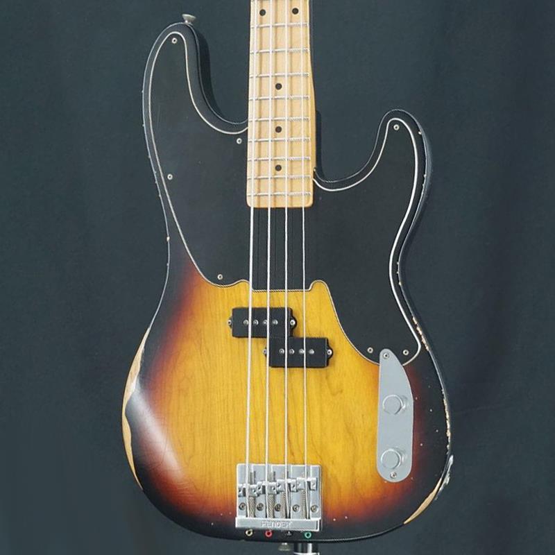 楽器種別：ユーズドFender MEX/Others 商品一覧＞＞Fender MEX/ユーズド 商品一覧＞＞ベース【90，000円〜175，000円】 商品一覧＞＞エレキベース/PBタイプ/Fender MEX 商品一覧＞＞当店のベースは、出荷前に専門スタッフが検品・調整しているので安心です！Fender MEX USED 中古 Mike Dirnt Road Worn Precision Bass (3-Color Sunburst/Maple)商品説明グリーン・デイのベーシスト、マイク・ダーントのシグネイチャーモデル！テレキャスター・ヘッドが特徴的な1951年のスタイルを基にしながら、'59スプリットコイル・ピックアップやボディサイド・アウトプットジャックを採用するなどアーティストモデルならではのコダワリが垣間見れます。また、長年ステージで使われたかのようなWORNフィニッシュが特徴の本機。元々レリック加工が施されているため、傷に関しては気にせずお使いいただけます。トラスロッドには余裕がありネックは若干ハイ起きが見受けられますが、標準程度の弦高では影響なくお使いいただけます。Weight≒4.37kg付属品：Fenderハードケースイケベカテゴリ_ベース_エレキベース_PBタイプ_Fender MEX_Others_ユーズド SW_Fender MEX_ユーズド JAN:2500030729332 登録日:2025/08/11 エレキベース フェンダー ふぇんだー フェンダーメキシコ フェンダーMEX