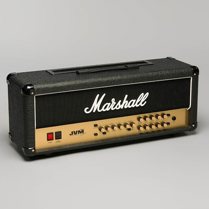 楽器種別：新品ギターアンプ/Marshall 商品一覧＞＞ギターアンプ/Marshall/JVM Series 商品一覧＞＞ギターアンプ【125，000円〜235，000円】 商品一覧＞＞安心してお買い物頂けるよう、ミニアンプもコンボアンプも丁寧梱包でお届けします！Marshall 【アンプSPECIAL SALE】JVM205H商品説明＊50W、2ch仕様アンプヘッド＊多機能性を極めたJVMシリーズに2チャンネルバージョンが登場！演奏環境にあわせてフレキシブルな選択を可能にします。サイレント・レコーディング機能はそのままJVM2へも搭載！スタンバイ状態にした時でもXLRアウトプットは完全に作動しています。エミュレイテッド・ラインアウトを使ってレコーディングする際、スタンバイ・スイッチをオフにすればスピーカー・キャビネットを接続せずにサイレント・レコーディングをすることができます。（スピーカーを接続しない状態でスタンバイ・スイッチをオンにして使用するとアンプが故障しますので充分ご注意ください）JVM2もMIDI搭載。MIDIペダルを使用すればチャンネル/モード、リバーブのオン/オフ、マスターボリューム1/2、パラレル・ループのオン/オフの組み合わせを最大128通りまでJVM本体に記憶させコントロールすることができます。FEATURES ：JVM205HType ：HeadOutput(RMS) ：50 WattPre-Amp ：Valves ECC83 ×4Power Amp ：Valves ECC83×1? EL34×2Footswitch(Supplied) ：PEDL-00045Dimensions(mm) ：750×310×215Weight(kg) ：17.5イケベカテゴリ_アンプ_ギターアンプ_Marshall_JVM Series_新品 JAN:5030463191873 登録日:2024/01/10 ギターアンプ マーシャル