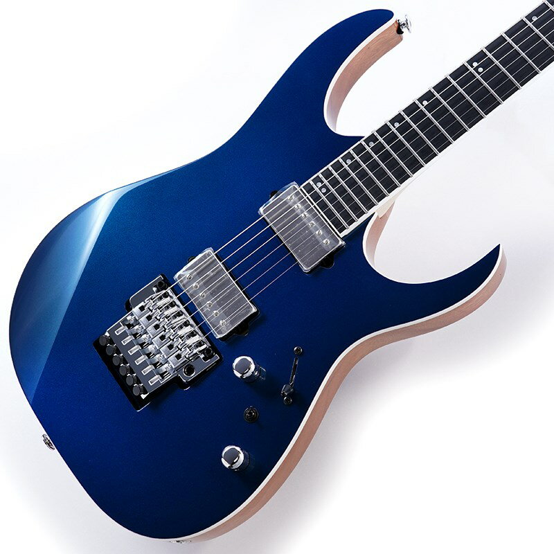 楽器種別：新品エレキギター/Ibanez 商品一覧＞＞エレキギター【175，000円〜330，000円】 商品一覧＞＞当店のギターは、出荷前に専門スタッフが検品・調整しているので安心です！Ibanez Prestige RG5320C-DFM 【3月16日HAZUKIギタークリニック対象商品】商品説明DiMarzioピックアップ搭載コイルタップ採用のヴァーサタイル・ギア・先進的スペックと拘りぬいたデザインで完成する RG Prestige 2021 年モデルステンレス・スチール・フレット：メンテナンス製に優れ、音の立ち上がりが早い上コード弾きでの分離の良さとノート弾きでのクリアな出音とが共に特徴です。Luminlay指板サイド・ポジション・マーク：暗転したステージで役立つ高性能蓄光素材として世界中で近年急速に支持を拡大しています。マカッサル・エボニー指板：エボニー材と同様に硬質で音の立ち上りに優れています。Deep Forest Green Metallicカラー新色ボディ・トップは新色 Deep Forest Green カラーでフィニッシュし、サイド＆バックは塗りわけています。また、ボディ、指板サイド、ヘッドに至るまでホワイト・バインディングを巻いており、程よいアクセントを加えています。・弾き易さと薄さとを追求した極薄ネック・シェイプSuper Wizardよりナチュラルなサウンドと高い強度を狙い、メイプル材とウェンジ材（共に厚材）を5pc に組み合わせて完成しています。極限まで軽い握り心地を好むプレイヤーに最適な、Ibanez=薄ネックのパイオニアたる所以とも言うべきシェイプです。・豊かな中低音域特性を持つアフリカン・マホガニー材ボディ・USA 製 DiMarzioピックアップ w/Coil tap スイッチネック・ポジションにはクリアかつウォームなサウンドが特徴の Air Norton、ブリッジ・ポジションには高音域から低音域までバランスよく出力しパワフルなサウンドが特徴のThe Tone Zone(R)を搭載しています。コイルタップ・スイッチを搭載し、より多彩なサウンド・バリエーションを獲得しています。・ロー・プロファイル設計を極めたオリジナル・トレモロ、 Lo Pro Edgeユニットを極力低く又ファイン・チューナーを後方に配置し設計することで、演奏時に手が当たりチューニングが狂う可能性を抑えています。・高精度でスムースな Gotoh 製ペグ※画像はサンプルです。製品の特性上、杢目、色合いは一本一本異なります。商品詳細Neck type Super Wizard HP 5pc Maple/Wenge neckBody African Mahogany bodyFretboard Bound Macassar Ebony fretboard w/Offset Mother of Pearl dot inlayFret Jumbo Stainless Steel frets w/Prestige fret edge treatmentBridge Lo-Pro Edge tremolo bridgeNeck pickup DiMarzio Air Norton(H) neck pickupBridge pickup DiMarzio The Tone Zone(H) bridge pickupHardware color ChromeStrings D'Addario EXL120 (.009/.011/.016/.024/.032/.042)ハードケース付属■Finish :・DFM (Deep Forest Green Metallic)イケベカテゴリ_ギター_エレキギター_Ibanez_新品 JAN:4549763280220 登録日:2023/04/18 エレキギター アイバニーズ イバニーズ