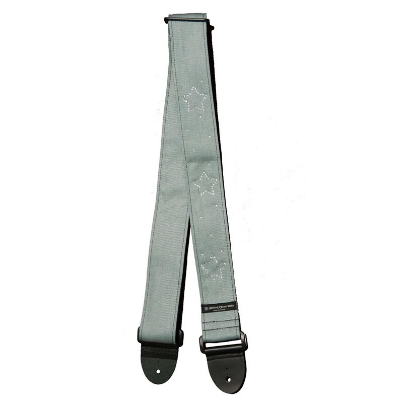楽器種別：新品Daiking Corporation/新品 商品一覧＞＞楽器アクセサリ【〜10，000円】 商品一覧＞＞ギターストラップ/Daiking Corporation 商品一覧＞＞品揃え豊富な当店なら弦、パーツ、ケーブルなどのアクセサリーがまとめて揃います！Daiking Corporation DGS-R3S-DLB2商品説明3S-BIG STAR-デニムライトブルー 3つの大きな星のラインストーンがギタリストの正面部分に散りばめられたモデルです。このモデルも完全に自社生産で製造しております。ラインストーンは、使用方法や使用環境により、外れてしまう可能性があります。生地＝綿100% デニムプリント長さ＝約80cm-約142cm裏地＝PPテープイケベカテゴリ_楽器アクセサリ_ギターストラップ_Daiking Corporation_新品 SW_Daiking Corporation_新品 JAN:4571694381165 登録日:2026/08/03 ストラップ ギターストラップ ダイキング ダイキン