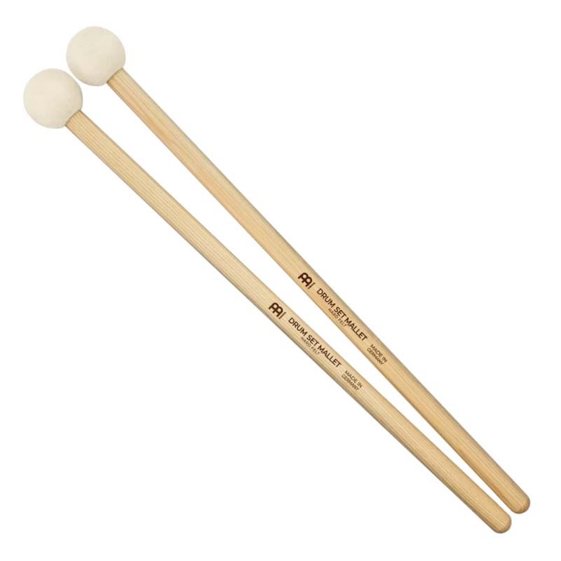 楽器種別：新品MEINL/新品 商品一覧＞＞ドラム【〜10，000円】 商品一覧＞＞スティック/MEINL 商品一覧＞＞安心してお買い物頂けるよう、スネアもシンバルも丁寧梱包でお届けします！MEINL SB402 [HARD DRUM SET MALLET]商品説明ドラムセットでマレットを使用したい人のために特別に設計されたマレットです。強度と耐久性のためにアメリカンヒッコリーで作られた直径が5Aサイズのグリップ部分が特徴です。・Hard felt mallet head for more attack・Giant Swells・Thunderous Toms商品詳細Material：American HickoryTip：Hard FeltSize：41.3cmDiameter：14.4mmDiameter Head：36mmWeight：Lightイケベカテゴリ_ドラム_スティック_MEINL_新品 SW_MEINL_新品 JAN:0842960101034 登録日:2020/10/25 スティック ドラムスティック マイネル