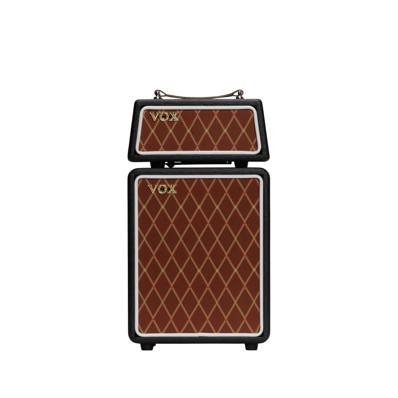 楽器種別：新品VOX/Other Models 商品一覧＞＞VOX/新品 商品一覧＞＞ギターアンプ・ベースアンプ【25，000円〜50，000円】 商品一覧＞＞ギターアンプ/ヘッド/ソリッドステート/VOX 商品一覧＞＞安心してお買い物頂けるよう、ミニアンプもコンボアンプも丁寧梱包でお届けします！VOX MICRO SUPERBEETLE-GUITAR ギターアンプ　【Bluetooth搭載】商品説明前機種「MINI SUPERBEETLE」の約75%程度の筐体サイズになって新登場！ギターアンプだけでなくBluetoothスピーカーとしても活躍してくれます！ヘッド部分にもスピーカーを搭載しているため、シンプルなスピーカーとしても使用可能です。クラシックなスピリットにモダンなエッジを効かせたコンパクトアンプの登場です。1960年代の伝説的なVOXスタックにインスパイアされたこのスタイリッシュなアンプは、?た?がアイコニックなだけではありません。?新的な2WAYスピーカー構造と着脱可能?バッテリー内蔵のアンプヘッドを備え、?由なスタイルで演奏を楽しめる——ポータブルギターアンプの常識を塗り替えるアンプです。Key Features● 内蔵スピーカーと充電式バッテリーを備えた着脱式アンプヘッドで、どこでも?由に演奏可能。● スタック時はより明瞭で抜けのある?域レスポンスを実現した2WAYスピーカーシステム● 1960年代のクラシックなSuper BeetleにインスパイアされたVOX伝統のスタイル● Clean、Drive、High Gain、3種類のアンプ??● Bluetooth接続対応でお気に?りの曲やバックトラックをワイヤレスで再?しながら演奏。商品詳細【コントロール】VOLUMEノブ， REVERBノブ， BASSノブ， TREBLEノブ， GAINノブ， Bluetoothボタン， MODE/POWERボタン【パワーアンプ出力】最大 20W （アンプ・ヘッド内蔵スピーカー＋スピーカー・キャビネット使用時）最大 5W （アンプ・ヘッド内蔵スピーカーのみ）【スピーカー】アンプヘッド部: 1 x 1.5インチ 4Ω VOXオリジナル・スピーカースピーカー・キャビネット部: 1 x 4インチ 8オーム VOX オリジナル・ウーファー【電源】ACアダプター (DC 12V)【電池持続時間】約4時間(動作環境によって異なります)【外形寸法 (WxDxH)】210 x 135 x 388 mm【質量】3.6 kg【入出力端子】アンプヘッド部: INPUT端子 (6.3mmモノラル・フォーン・ジャック)， Phones端子 (3.5mmステレオ・ミニ・フォーン・ジャック)， SPEAKER OUTPUT端子 (6.3mm TSモノラル・フォーン・ジャック)スピーカー・キャビネット部: スピーカー・インプット端子 (6.3mmモノラル・フォーン・ジャック)【付属品】ACアダプター、スピーカー・ケーブル、クイック・スタート・ガイドイケベカテゴリ_ギターアンプ・ベースアンプ_ギターアンプ_ヘッド_ソリッドステート_VOX_Other Models_新品 SW_VOX_新品 JAN:4959112244306 登録日:2025/11/20 ギターアンプ ボックス ヴォックス