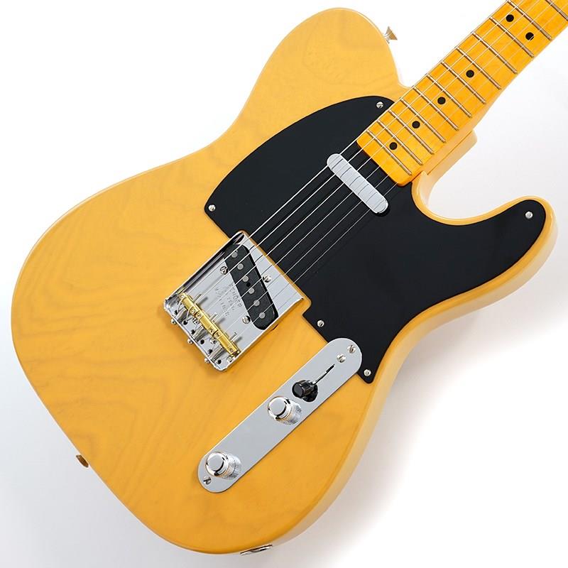 楽器種別：アウトレットFender USA/American Vintage II 商品一覧＞＞Fender USA/アウトレット 商品一覧＞＞エレキギター【205，000円〜395，000円】 商品一覧＞＞TLタイプ/Fender USA 商品一覧＞＞当店のギターは、出荷前に専門スタッフが検品・調整しているので安心です！Fender USA American Vintage II 1951 Telecaster (Butterscotch Blonde/Maple) 【特価】商品説明本数限定特価品！！American Vintage II SeriesAmerican Vintage IIは、音楽の歴史を変えた革新的なエレクトリックギターとベースを、極めて正確に再現したシリーズです。当時の仕様を忠実に反映したボディシェイプ、ネック、ハードウェア構成、プレミアムなフィニッシュ、そして年代別にヴォイシングされ細部にまでこだわり抜いたピックアップを搭載し、本物のFenderクラフトマンシップとトーンのエッセンスを凝縮した一本です。Broadcasterを発表してわずか1年後、フェンダーは、同ネーミングの製品を先に発売していたグレッチ社から、名称の使用停止命令を受け取り、名称変更を迫られることになったのです。1951年末、テレビの急成長とマスへの広がりからインスピレーションを得た最初のブラックガードTelecasterが製造ラインから出荷され、以来、このモデルは今日まで継続的に生産されています。シンプルかつ画期的なTelecasterは、初の大量生産ソリッドボディのエレキギターとして世に送り出され、多くのミュージシャンにインスピレーションを与えてきました。American Vintage II 1951 Telecasterは、Butterscotch Blondeフィニッシュのアッシュボディが特徴で、1951年に存在していたオリジナルモデルのトーンとフィーリングを再現しています。1951 Uシェイプのメイプルネックに21本のヴィンテージトールフレットを配した7.25ラジアス指板を採用し、まるで1951年に舞い戻ったかのような、当時の楽器の演奏性を彷彿させます。12フレットのポジションインレイの間隔が若干狭く、Phillipsヘッドファスナーがトラスロッドナット部にあるのも、1951年当時の製造仕様に則って再現されています。3ブラスサドル式ブリッジ、Fender Deluxeチューニングマシン、Pure Vintage ‘51 Telecasterピックアップが、クラシックでオーセンティックなトゥワングサウンドを奏でます。American Vintage IIは、フェンダーの礎を築いたギターとベースを忠実に復刻している、ヴィンテージフェンダーのトーンとフィーリングを愛するプレイヤーへ向けたシリーズです。音楽の歴史を作り上げてきたギターとベースを、現代の技術で蘇らせています。※画像はサンプルです。製品の特性上、杢目、色合いは一本一本異なります。商品詳細Body Material: AshBody Finish: Gloss Nitrocellulose LacquerNeck: 1-Piece Maple， 1951 UNeck Finish: Gloss Nitrocellulose LacquerFingerboard: Maple， 7.25 (184.1 mm)Frets: 21， Vintage TallPosition Inlays: Black Dot (Maple)Nut (Material/Width): Bone， 1.650 (42 mm)Tuning Machines: Pure Vintage Single Line Fender DeluxeScale Length: 25.5 (64.77 cm)Bridge: Pure Vintage 3-Saddle Tele with Brass Barrel Saddles， SerializedPickguard: 1-Ply Black PhenolicPickups: Pure Vintage ‘51 Single-Coil Tele (Bridge)， (Middle)， Pure Vintage ‘51 Single-Coil Tele (Neck)Pickup Switching: 3-Position BladePosition 1. Bridge PickupPosition 2. Bridge and Neck PickupsPosition 3. Neck PickupControls: Master Volume， Master ToneControl Knobs: Knurled DomeHardware Finish: Nickel/ChromeStrings: Fender USA 250R Nickel Plated Steel (.010-.046 Gauges)， PN 0730250406ハードケース付属イケベカテゴリ_エレキギター_TLタイプ_Fender USA_American Vintage II_アウトレット SW_Fender USA_アウトレット JAN:0885978734351 登録日:2026/04/26 フェンダー アメリカンヴィンテージ