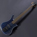 楽器種別：アウトレットエレキベース/Warwick 商品一覧＞＞エレキベース/Warwick/Thumb Bass 商品一覧＞＞エレキベース【285，000円〜535，000円】 商品一覧＞＞当店のベースは、出荷前に専門スタッフが検品・調整しているので安心です！Warwick Custom Shop Thumb Bass Bolt-On 4st (Ocean Blue Transparent Satin) 【特価】商品説明【チョイキズ特価】ワーウィックの礎を築いたサム・ベースのボルトオン仕様。カスタムショップモデルのお買い得特価品が入荷。サム・ベース（Through Neck Model）は、ワーウィック社がカスタム・ベース・メーカーとしてスタートした最初の製品かつ、最も代表的なモデルで、そのコンパクトなボディ・シェイプからは想像出来ないローからハイまでバランスの良いサウンドが得られ、最早定番モデルと言っても過言ではない人気モデルです。本器はボディ材にスルーネック・モデルと同じくブビンガを、ネック/指板にはウェンジ材を使用したボルトオン・モデルで、クラシック・ラインのスルーネック・モデルのサウンドは継承しつつも、やや趣を異にしており、アクの強さが若干薄まったよりストレートな鳴りと、ボルトオンならではの立ち上がりの速さが特徴的です。ブビンガとウエンジネックの織り成す、濃密でクリアなロー、輪郭のくっきりとするハイミッドが心地よい低音が特徴の当機。指弾きではコーンッと瑞々しいトーンをまとまりよく得ています。EQでボトムアップさせれば、このベースの特徴でもあるジャリンっとしたスラップ・トーンも爽快に出力。タイトで充実のアタック感を持ちながら芳醇なサスティーンも得ている点はこのモデルならではの魅力でしょう。 また、リチウムバッテリーを用いたオリジナルプリアンプやボディと同材のウッドバックパネル、ハードウエアカラーに合わせたメタルピックアップカバーも採用されており、更に高級感を高めています。ペグも指板と同材の木製ツマミを使用するGraph Tech製が搭載されており、より安定感の増したチューニングを確保します。なお、当マスタービルトモデルはサムベースとしては珍しく、サテン仕上げのオーシャンブルーにて着色が施されており個性を演出。ストリーマー等で見られる青色よりも更に深い藍色へと仕上がっています。また、僅かに見える杢は近くで見るとブビンガらしい赤褐色も若干混ざり、ルックスの良いアクセントとなっているように感じられます。ここ最近は流通もかなり貴重なラインナップ最高峰モデル。お買い得特価品を是非、お見逃しなく。※With/GigCase■Weight: ≒4.85kg■S/N: #M 163754-21商品詳細【Specifications】■Machineheads: Graph Tech Ratio Machine Heads with wooden pegs■Nut: Just-A-Nut III Brass■Neck Wood: Wenge neck， 3 laminations■Fretboard: Wenge fingerboard■Fluorescent Side Dot: Flourescent Side Dots■Fingerboard Radius: 20inch■Scale length: 34inch (864 mm) Long Scale■Width Nut: 38，5 mm / 1.5inch■Width 12th fret: 54，0 mm / 2.1inch■Width 24th fret: 62，1 mm / 2.4inch■Fret quantity material and size: 24 Jumbo Bronze (extra hard) frets (width: 2.9 mm / height: 1.3 mm)■Frets: IFT - Invisible Fretwork Technology■Body Shape: Curved Body Shape■Bodywood (Topwood / Backwood): Bubinga body■Pickups: Active MEC J/J pickups with brushed Metal Cover■Electronics: Active Warwick 2-way electronics with rechargeable Lithium Battery■Pot layout: Volume (P/P) / Balance / Treble & Bass stacked■Bridge system: 2-piece solid Brass Warwick Bridge■Strap system: Warwick security locks■Construction: Bolt-On■Hardware colour: Black■String label / gauges: Warwick EMP Coated Bass Strings， Stainless Steel: .045 - .105 (38200 M 4 045/105S)■included accessories: incl. Warwick Masterbuilt Genuine Leather User Kit (RB PROD USER KIT WBK)イケベカテゴリ_ベース_エレキベース_Warwick_Thumb Bass_アウトレット JAN:4033685173949 登録日:2024/03/17 エレキベース ワーウィック サムベース