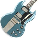 楽器種別：新品エレキギター/Gibson 商品一覧＞＞エレキギター/Gibson/Custom Shop 商品一覧＞＞エレキギター【465，000円〜870，000円】 商品一覧＞＞当店のギターは、出荷前に専門スタッフが検品・調整しているので安心です！Gibson 1964 SG Standard Reissue with Maestro Vibrola Murphy Lab Ultra Light Aged Pelham Blue 【Weight≒3.41kg】商品説明Murphy Lab Ultra Light Aged Pelham Blueの1964 SG Standard Reissue が入荷！！長きに亘り培われた高い製作技術と飽くなき探究心、厳選されたマテリアルにより至高のエレキギター・ベースを製作するために1993年に立ち上げられたGibson Custom Shop。現在もなお昔ながらのハンドクラフト製法と、徹底的に追求したヴィンテージの知識から製作されたカスタムショップ・ラインナップは、他所の追従を許さないほどの見事な作りとなり、プレイヤーの内に秘めるインスピレーションを際限なく沸き立たせてくれる最高の愛機となるでしょう。〜 Murphy Labとは〜カスタムショップ内に誕生したMurphy Lab（マーフィー・ラボ）は、ナッシュヴィルのギブソン・カスタムショップ内に新設されたラボで、科学的検証に基づく最新の技術を駆使して、ギターのエイジング（ヴィンテージ・ギターの経時変化した外観と弾き心地を再現する処理）を専門に行います。ギブソン・カスタムショップの立ち上げ時のメンバーであり、ヒストリック・コレクション開発のプロジェクト・リーダーとして尽力したトム・マーフィーは、その後新品のギターにヴィンテージのルックスとフィーリングをもたらすエイジングというテクニックで活躍してきました。トムのヴィンテージ・ギターへの情熱と深い知識に裏打ちされた技術によって、ギブソン・ギターの自然なラッカーのクラック、演奏による摩耗を見事に再現しています。トム・マーフィーとギブソンは、経時変化によりウェザーチェックと呼ばれるクラックを生じさせる、1950年代、1960年代のニトロセルロースラッカーを科学的に解析し、その変化のプロセスをひも解き、あらゆるモデルのプロトタイプによるテストを重ねて、ヴィンテージ同様のナチュラル・ウェザーチェックを再現するラッカー・プロセスを開発しました。マーフィー・ラボは、トム・マーフィーがギブソン・カスタムショップのチームを率いて、プロトタイプをもとに、あらゆるボディシェイプ、フィニッシュ、エイジング・レベルの検証を始めたことから、その構想が生まれました。その結果、これまでにないリアリティとこだわりを追求したエイジングを行うために、ギブソン・カスタムショップ内に設立されました。トム・マーフィーの存在と、その芸術的な作品の数々は、ギブソンの歴史の中で重要な役割を果たし、今もそしてこれからもマーフィー・ラボとして永遠に引き継がれていきます。本機は4段階で設けられたエイジングレベルで最もダメージが軽微なコンディションの「Ultra Light Aged」が施された1964 SG Standard Reissue with Maestro Vivrola。細かくも芸術的に施されたエイジングは個体ごとによりクラックパターンが異なった唯一無二を体現！本体重量は約3.41kgというベストなウェイト！基本的なスペックは最新のHistoric Specを採用。ポッティング無しのCustombuckerを2基搭載し、コンデンサーはブラックビューティが装着されております。ヴァイブローラートレモロブリッジが生む独特なルーズさを持ったテンション感や、ナイロンブリッジサドルもサウンドの方向性を特徴付けており、温かみのある、コンプレッションの効いたトーンがお楽しみいただけます。商品詳細■Weight≒3.41kg■S/N: 302584【SPEC】Body Material: 1-Piece Solid Lightweight MahoganyNeck Material: Solid Mahogany Profile: Authentic '64 Medium C-ShapeFingerboard : Indian RosewoodFrets : Authentic Medium-Jumbo / 22FretsPickups: Custombucker Alnico 3 (Unpotted)Controls : 2 volume 、2 tone 、3-way switchBridge / Tailpiece : ABR-1 w/ Nylon Saddles / Maestro VibrolaTuners : Kluson Reissueカスタムショップ・ブラウン・ハードケース、認定書、他付属イケベカテゴリ_ギター_エレキギター_Gibson_Custom Shop_新品 JAN:4580568420053 登録日:2024/01/12 エレキギター ギブソン カスタムショップ