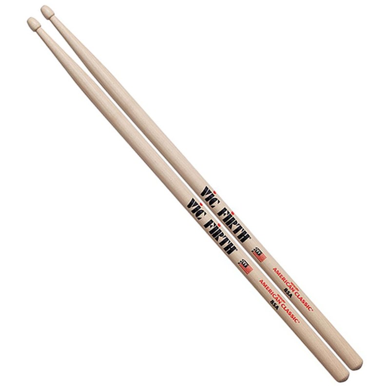 楽器種別：新品VIC FIRTH/新品 商品一覧＞＞ドラム【〜5，000円】 商品一覧＞＞スティック/VIC FIRTH 商品一覧＞＞安心してお買い物頂けるよう、スネアもシンバルも丁寧梱包でお届けします！VIC FIRTH VIC-85A [American Classic 85A]商品説明American Classicエキサイティングなプレイでニュースタイル・ジャズドラマーと評され、近年注目を集めているMark Guiliana（マーク・ジュリアナ）が現在使用中のモデルです。レギュラーラインナップ「VIC-8D（407mm×13.7mm）」と「VIC-5A（407mm×14mm）」の中間サイズ。材質：アメリカンヒッコリーチップ：ウッド全長：407mm径：13.9mmイケベカテゴリ_ドラム_スティック_VIC FIRTH_新品 SW_VIC FIRTH_新品 JAN:0750795000821 登録日:2015/05/26 スティック ドラムスティック ヴィックファース ビックファース ヴィクファース
