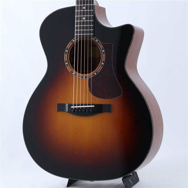 楽器種別：新品EASTMAN/新品 商品一覧＞＞アコースティック・エレアコギター【85，000円〜170，000円】 商品一覧＞＞エレアコギター/EASTMAN 商品一覧＞＞アコギ買うなら、当店で！出荷前の検品・調整はもちろん、丁寧梱包でお届けします！EASTMAN 【選定品】AC122-2CE Deluxe SB #M2618445 イーストマン商品説明イーストマン工場現地選定品！！ハートマンギターズの担当秋田が、6月に中国のEastman工場にて膨大なストックの中から選定してきた厳選個体です（実物画像）。トップ、バックの木目はもちろん細かいサウンドの違いまで、一本一本丁寧に選んでおります。ルックス・サウンド共に間違いなくおススメできる1本！！お見逃しなく！！--------------------------------圧倒的なコストパフォーマンス！リーズナブルな価格ながらも、高いクオリティを誇るモデルを生み出し続けている「EASTMAN〜イーストマン〜」。長年ヴァイオリン、チェロ、コントラバスを作り続け培った技術がギター製作にも活かされています。さらに、近年は伝説のアコースティックブランド「ボジョア ギターズ」を買収し、そのエッセンスを存分に吸収しながら、より一層加工精度を高めております。こちら「AC122-2CE Deluxe」は、優れたサウンドバランスと抱えやすいボディサイズを両立したGA（グランドオーディトリアム）サイズに、リーズナブルな価格ながらオール単板ボディを持ったとなります。シトカスプルース単板トップ、豊かなミッドレンジが魅力的なサペリ単板サイドバック、マホガニーネックにエボニー指板という本格的な材料スペックを採用。艶やかで美しいグロスフィニッシュで仕上げられ、ハイポジションの演奏がしやすいカッタウェイとステージでの大音量での演奏も可能なピックアップを搭載しております。オール単板ならではのふくよかなサウンドとGAサイズならではの豊かな低音と伸びやかなサスティーンは、フラットピックを使用した弾き語りからフィンガースタイルまで幅広くお使いいただけるでしょう。2本目のステップアップのギターとしてもおススメです。商品詳細Body Shape : OrchestraTop：Solid Sitka SpruceSide & Back : Solid sapeleNeck : MahoganyFingerboard & Bridge：EbonyScale Length : 約645mmNut Width : 約44.5mmPU : Fishman Presys VTCase : Gig Bagイケベカテゴリ_アコースティック・エレアコギター_エレアコギター_EASTMAN_新品 SW_EASTMAN_新品 JAN:4580830811459 登録日:2026/08/03 アコースティックギター アコギ エレアコ イーストマン