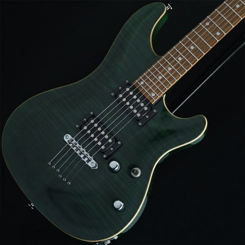 楽器種別：ユーズドエレキギター/SCHECTER 商品一覧＞＞エレキギター【55，000円〜110，000円】 商品一覧＞＞当店のギターは、出荷前に専門スタッフが検品・調整しているので安心です！SCHECTER 【USED】 RJ-1-24-TOM (Green/Rosewood) 【SN.S1504157】商品説明SCHECTERのアーチトップ・セットネック最高峰モデル「Rexy」の遺伝子を直接受け継いだRJシリーズ！お買い得中古品が入荷！ボディ材には見目麗しいフレイムメイプル+メイプルトップに、マホガニーをバック材に採用した三層構造により上位機種である「Rexy」の構造を再現しております。独特なアーチド加工を施すことにより、高級感溢れる艶やかな雰囲気だけでは無く、抱えた際のフィット感も持ち合わせております。ジョイント部は従来の「Ultra Access 4Bolt」を元に改良を施し、スルーネックのような滑らかな演奏性を誇ります。TOMブリッジモデルにはマホガニーネックを採用しており、クリアーさとファットさを兼ね備えた実践的な仕様となっております。ピックアップには当時新開発の日本製MONSTER TONE Jを2基搭載しております。パワー感溢れるサウンドながらもジャンル問わず幅広く使える様なセットアップとなっており、セットネックながらも特有の野暮ったさは無く、様々な機材とのマッチングも良くなっております。トーンポットを引き上げる事により、コイルスプリットが可能となっており、シェクターならではの余裕の有るサウンドメイクを実現しました。ブリッジにはTONEPROS製の裏通しタイプが搭載されており、精度にこだわったGOTOH製のロックペグSG360-01 MG-Tの組み合わせにより、音の伝達性、チューニングの安定性にも優れたモデルへと仕上がっております。さらにヘッド角度を10度に設定する事で、より豊かなサステイン、程よいテンション感が得られ、ナットに対する下向きのベクトルも抑えられるのでナット摩擦によるピッチのずれを軽減させる役目にも繋がってます。当個体状態と致しましては、フロント、リアピックアップの間に打痕、ボディバックエッジ部に塗装欠けが有る他、全体的に擦り傷や弾き傷、パーツのくすみや錆等御座いますが、電装系や演奏面には問題の無いプレイヤーズコンディションとなっております。ネックコンディションも問題無く、フレットも少々凹みは御座いますが6割程度残っておりますのでガンガンお使い頂ける1本としてお迎え頂けます。現在ラインナップには無い為久々に弾いてみましたが、コストパフォーマンス抜群の国産セットネックモデルとして非常に優秀に感じました。使用されているパーツも勿論ですが、何よりMONSTER TONE Jピックアップのパワフルながらも引き締まったサウンドは、SCHECTERらしい懐の広いサウンドメイクの幅を誇ります。是非お見逃しの無い様！Weight≒3.52kg商品詳細BODY : Laminated Flame Maple Top ， Maple Top & Mahogany Back(Three-layer structure)NECK : MahoganyFINGER BOARD : RosewoodFRETS : 24 FretsPEG : Gotoh SG360-01 MG-TSCALE : 25 1/2JOINT : Set-Neck Ultra AccessPICKUPS : SCHECTER SUPER ROCK JBRIDGE :TonePros TOMCONTROL :Volume / Tone (Coil Split SW) / Toggle SWギグケース付属イケベカテゴリ_ギター_エレキギター_SCHECTER_ユーズド JAN:2500010137218 登録日:2023/10/05 エレキギター シェクター