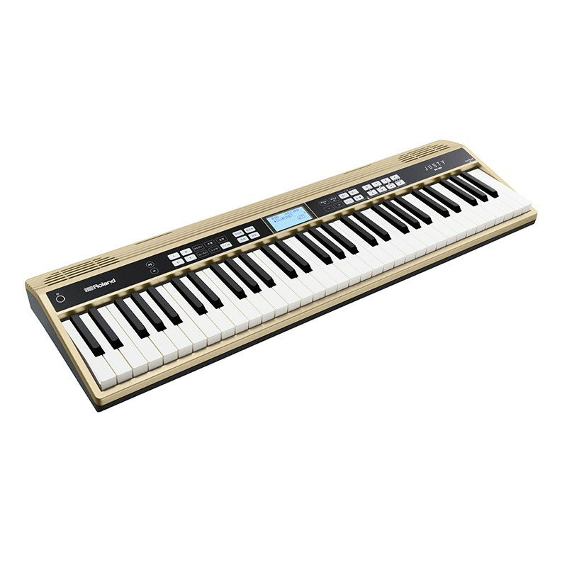 楽器種別：新品Roland/新品 商品一覧＞＞シンセサイザー・電子楽器【25，000円〜55，000円】 商品一覧＞＞シンセサイザー/デジタルシンセ/Roland 商品一覧＞＞鍵盤楽器買うなら、当店で！専門スタッフが迅速丁寧に対応します！Roland JUSTY HK-100商品説明※沖縄・離島へのご配送につきましては、別途送料お見積もりとなります。お気軽にお問い合わせ下さい。★吹奏楽、合唱の基礎練習に。ハーモニー＆リズム練習用キーボード JUSTYチューニング、純正律の響きの再現、メトロノームなど、吹奏楽や合唱の基礎練習に効果的な機能を搭載した、ハーモニー＆リズム練習用キーボード「JUSTY（ジャスティ）」。 合奏に、パート練習に、どなたでもすぐにお使いいただけるよう、よく使う機能にすぐにアクセスできるわかりやすい操作性を実現しました。 iPad/iPhoneのBluetooth接続など、最新機能も充実。サウンド・トレーニングの頼れるパートナーです。◎美しいハーモニーを響かせる純正律と平均律の切り替えが、ボタンひとつで可能。◎リズム・トレーニングに欠かせない、メトロノームの機能が充実。◎ピアノタイプ鍵盤は、アコースティック・ピアノと同じ鍵盤幅で弾きやすく、合唱の伴奏用ピアノにも。◎61鍵と広い音域ながら、幅87cm、重さ3.9kgと軽量・コンパクト。外部会場への持ち運びや保管に便利。◎ハーモニー練習用に、チューニングしやすいうねりのない専用音色を17音色内蔵。◎豊富な楽器音は計282音色。合奏に使いやすい楽器音を多数搭載。◎Bluetooth機能に対応し、iPad/iPhoneの音楽再生が可能。専用アプリで本体のリモコン操作、調律・リズムの細かい設定が可能。。●合奏でも、パート練習でもサウンド・トレーニングをサポート。吹奏楽の練習に大切なチューニング、純正律の美しい響きの再現、リズム練習など、効果的なトレーニングをJUSTYがサポートします。ハーモニーの練習では、純正律と平均律をボタンひとつで切り替えが可能。純正長調、純正短調、純正7度はオート設定のため、細かい調整は不要です。音色は、チューニングしやすい専用音色を17音色内蔵。多くのバリエーションから選べます。鍵盤から手を離しても音が持続するホールド機能は、付属のフットスイッチを使って足元でのON/OFF操作も可能です。リズム・トレーニングに不可欠なメトロノームも充実。パネル上は、四分音符、八分音符、三連符など、ワンタッチで選択。音量、音色、強拍の設定ができる上、99のパターンを本体に保存が可能。使いたいときに瞬時に呼び出すことができます。鍵盤の設定は、主要な管楽器のキー、C、B♭、E♭、Fへの移調や、楽器や声の音域に合わせたオクターブ変更も可能。パート練習にも便利です。●伴奏用ピアノ、鍵盤楽器としても高品質なキーボード。ポータブルなボディに61鍵ピアノタイプ鍵盤を搭載。アコースティック・ピアノと同じ幅の鍵盤で弾きやすく、合唱など伴奏用のピアノとしても、充分にお使いいただけます。音色は、豊富な楽器音282音色を内蔵。合奏に使いやすいハープ、チェレスタ、チャイム、効果音をはじめ、チューバ、コントラバス、打楽器など、小編成時の楽器の代用としても、幅広いシーンで活用できる音色が搭載されています。●61鍵ながら、軽量・コンパクトで使いやすい設計。鍵盤数は61鍵ありながら、幅877mm、重さ3.9kgと、軽量、コンパクト。外部会場への持ち運び、校内での移動や保管にも便利です。本体にはステレオ・スピーカーを内蔵し、単三電池6本で駆動可能。場所を選ばずに、いつでもどこでもご使用いただけます。また、ペダルを端子に接続すれば、ボリュームの調整や音の持続、メトロノームのスタート／ストップのコントロールが足元で行えます。USB端子も装備しているので、本体とPCを接続し、入力用MIDI鍵盤としても使用が可能です。●Bluetooth機能で指導現場でも使いやすく最新のBluetooth機能を搭載。オーディオ機能に対応しているので、iPad/iPhoneに保存した音楽データやYoutubeなどの動画音声を、本体スピーカーから再生が可能。コンクールの課題曲や自由曲、お手本演奏の試聴などに大変便利です。さらに専用無料オリジナル・アプリ「JUSTYリモート」をご用意。JUSTY本体を、iPad/iPhoneを使って、遠隔からリモコン操作できます。指導者の方には、離れた位置で客観的に演奏を聴いて、指導しながらJUSTYをお使いいただけます。チューニングやピッチの細かい設定や音階ごとの調律、五拍子の2拍3拍の強拍設定など、複雑なリズムのメトロノーム設定は、アプリにて対応。iPadの大きな画面でわかりやすく操作しやすいのも利点です。・JUSTYリモートの主な機能JUSTY本体のワイヤレス・リモコン操作、音階の1音ごとの調律・音量設定、調律・メトロノームのユーザー設定と保存■Specs◎鍵盤・鍵盤数：61鍵（象牙調ボックス型鍵盤、ベロシティー対応）・鍵盤タッチ：キー・タッチ：3段階、固定◎音源・最大同時発音数：128音・MIDIフォーマット：GM2対応・音色数：ハーモニー用音色：17GM2音色：256 + 8ドラムキット + 1 SFX・エフェクト：マルチエフェクト／コーラス／リバーブ　※リバーブ量のみ可変。・マスターチューニング：415.3〜466.2Hz（0.1Hz単位）-100.0〜100.0cent（0.1cent単位）・トランスポーズ：-5〜+6（半音単位）・オクターブ・シフト：-3〜+3◎ハーモニー・記憶調律数：プリセット：3ユーザー：20・調律時の主音：和音自動認識、主音指定（C〜B）◎メトロノーム・拍子：1/1 - 64/64・テンポ：4分音符＝5〜300・分解能：96ティック／4分音符◎Bluetooth・Bluetooth標準規格Ver 4.2：対応プロファイル：A2DP（オーディオ）、GATT（MIDI over Bluetooth Low Energy）対応コーデック：SBC（SCMS-T方式によるコンテンツ保護に対応）◎その他・ディスプレイ：キャラクターLCD（バックライト付き）・アンプ出力：2.5W×2・スピーカー：（12×6cm）×2・接続端子：PHONES／OUTPUT端子：ステレオ・ミニ・タイプAUX IN端子：ステレオ・ミニ・タイプPEDAL端子：標準タイプUSB COMPUTER端子：USBマイクロBタイプ（MIDI対応）DC IN端子・電源：ACアダプターまたはアルカリ電池／充電式ニッケル水素電池（単3形：別売）×6※マンガン電池は使用できません。・消費電力：1，000mA・連続使用時の電池の寿命：充電式ニッケル水素電池：約6時間（容量1，900mAh使用時）アルカリ電池：約4時間※使用状態によって異なります。◎付属品：取扱説明書ACアダプター保証書譜面立てローランド ユーザー登録カードオーディオ・ケーブルオーディオ・プラグ変換アダプターペダル・スイッチ◎別売品：キーボード・スタンド：KS-12専用キャリング・ケース　CB-GO61ダンパー・ペダル：DP-10エクスプレッション・ペダル：EV-5、BOSS EV-30◎外形寸法 / 質量幅 (W)877 mm x 奥行き (D)271 mm x 高さ (H)82 mm / 質量:3.9 kgイケベカテゴリ_シンセサイザー・電子楽器_シンセサイザー_デジタルシンセ_Roland_新品 SW_Roland_新品 JAN:4957054511968 登録日:2017/08/03 シンセサイザー シンセ Synth ローランド ろーらんど