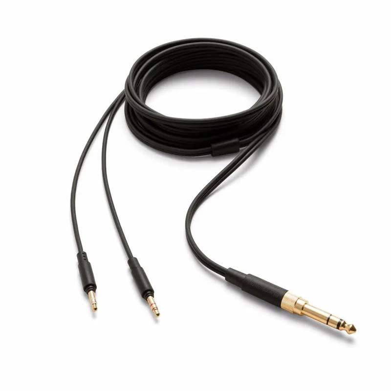 楽器種別：新品beyerdynamic/新品 商品一覧＞＞レコーディング【5，000円〜20，000円】 商品一覧＞＞ヘッドフォン・イヤフォン/リケーブル・アクセサリー/beyerdynamic 商品一覧＞＞パワーレックは、専門スタッフに気軽に相談できる渋谷発のDTM・レコーディング機材専門フロアです。beyerdynamic Audiophile cable， 3.0 m， (black) TPE (ベイヤーダイナミック)(リケーブル)商品説明ケーブル、3m、3.5mm ? 2 x 3.5mm・ケーブル全長にわたって電動スクリーンを装備・テキスタイル編み込み・ブラック・ヘッドホン側には、beyerdynamic独自のロック式搭載の3.5mmジャックプラグを採用・アンプ側には、3.5mmジャックプラグ、ネジ止め式6.35mmジャックアダプター付き・金メッキ端子・適応製品：T1(第2世代)/T1(第3世代)/T5 p(第2世代)/T5(第3世代)/AMIRON HOME/Aventho wiredイケベカテゴリ_レコーディング_ヘッドフォン・イヤフォン_リケーブル・アクセサリー_beyerdynamic_新品 SW_beyerdynamic_新品 JAN:4589702693797 登録日:2025/10/30 ベイヤーダイナミック