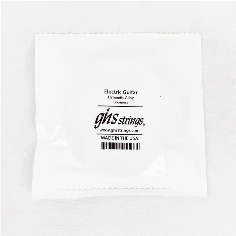 楽器種別：新品GHS/新品 商品一覧＞＞楽器アクセサリ【〜5，000円】 商品一覧＞＞弦/エレキギター弦/GHS 商品一覧＞＞品揃え豊富な当店なら弦、パーツ、ケーブルなどのアクセサリーがまとめて揃います！GHS 【先取り大特価セール】 015 S.プレイン ボールエンド Electric/Acoustic Guitar Plain Steel Strings商品説明GHS 015 Singles for Electric/Acoustic Guitar Plain Steel ギター用 バラ弦イケベカテゴリ_楽器アクセサリ_弦_エレキギター弦_GHS_新品 SW_GHS_新品 JAN:0737681010133 登録日:2025/05/13 エレキギター弦 ギター弦 エレキ弦