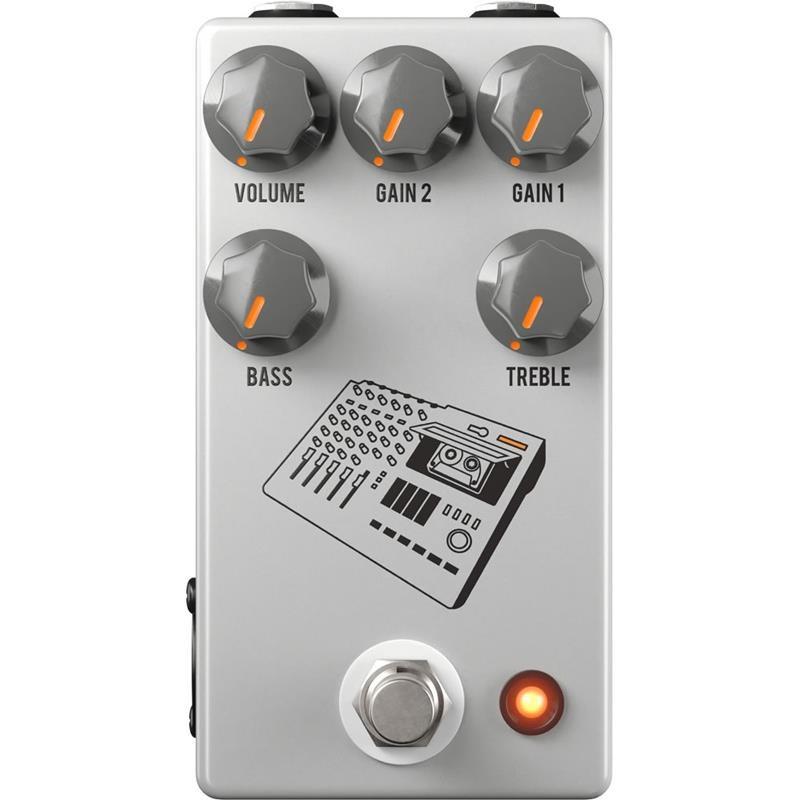 楽器種別：新品JHS Pedals/新品 商品一覧＞＞エフェクター【25，000円〜55，000円】 商品一覧＞＞ギター用エフェクター/歪み系/ブースター/JHS Pedals 商品一覧＞＞安心してお買い物頂けるよう、コンパクトもマルチも丁寧梱包でお届けします！JHS Pedals 424 GAIN STAGE商品説明424 GAIN STAGEはギターを直接、80〜90年代に有名になったマルチトラック レコーダーに接続した際に得られる、弾力のあるローファイなトーンを再現します。ペダル形式で再現したこのモデルは、現代の若手ギタリストたちによって再評価されている、弾けるようなクリーントーン、広いヘッドルーム、そして過激なファズを、手軽にシステムに組み込むことができます。分かりやすい例を挙げると、Mk.Geeの音を再現しています！他にも、Steve Lacey、Malcolm Todd、D4vd、Omar Apolloといった新進気鋭のアーティストから、Mac Demarco、Spoon、Radiohead， あらゆる種類のいわゆるベッドルームポップやダイレクトイントーンを網羅しています。この機材の歴史を正確に再現するため、私たちはオリジナルのMTR機の回路同様、オリジナルのUPC4570とNJM4565オペアンプ、およびすべてのオリジナルコントロールを完璧に再現しました。これはビンテージ機材が持つ素晴らしいサウンドと、独自のキャラクターを再現するために不可欠な要素です。 ゲインコントロール（トリム、チャンネルボリューム、マスターボリューム）は、オリジナル機同様のチャンネルストリップの連携を再現しており、お好みのトーンを調整可能です。さらに、ローとハイのEQ設定を微調整が可能です。また、当ユニットはライブやスタジオなどあらゆる状況で最高の柔軟性を実現するため、1/4インチ出力とバランスXLR出力（DIアウト）の両方を備えています。商品詳細FEATURE・オリジナル機同様、UPC4570とNJM4565オペアンプを使用。・ペダル形式になったことで、アンプとの接続を容易に実現。・オリジナル機同様のトリム、チャンネルボリューム、マスターボリュームの連携も再現。・DIアウト装備し、ミキサーやインターフェースにも直接接続でき、アンプとミキサーへの同時出力も可能。・バッファードバイパス、静音設計のソフトタッチ・スイッチングを採用。SPECIFICATION・入出力端子：インプット、アウトプット、XLRアウトプット・コントロール：GAIN1， GAIN2， VOLUME， TREBLE， BASS・スイッチ：ON/OFF， グランドリフトスイッチ・電源：DC9V センターマイナス /消費電力:50mAイケベカテゴリ_エフェクター_ギター用エフェクター_歪み系_ブースター_JHS Pedals_新品 SW_JHS Pedals_新品 JAN:0810209870003 登録日:2025/12/06 エフェクター コンパクトエフェクター ストンプボックス