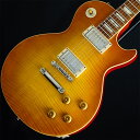 楽器種別：ユーズドエレキギター/Gibson 商品一覧＞＞エレキギター/Gibson/Custom Shop 商品一覧＞＞エレキギター【500，000円〜940，000円】 商品一覧＞＞当店のギターは、出荷前に専門スタッフが検品・調整しているので安心です！Gibson 【USED】 Historic Collection 1959 Les Paul Standard Reissue VOS (Sunburst) 【SN.9 21455】商品説明バリっと出た杢が非常に美しい1959 Les Paul Standard Reissue！珍しいピックガードレスの中古品が入荷！Gibsonが誇るヒストリックシリーズの中でも人気No.1を誇る最上位モデル'59レスポール。何とも美しいトップを使用した極上の一本が入荷いたしました！！バリバリのフレイム杢が圧巻のメイプルトップは見る角度により大きく表情を変える魅惑的なルックスを持ち、琥珀色のバーストと渋いVOSの相性を感じていただけるに違いない貫禄抜群の仕上がりです！！仕様的には「もはや手の入れようが無い」とまで好評を博しているまさに完成形。ノンワイヤーブリッジやナイロン系素材のナットや各コントロールの絶妙な位置変更など、世間に溢れる数あまたのリイシューモデルのなかでもやはり本家ギブソンは格の違いを見せ付けてくれ、オーナーとなる方へ至上の満足を与えてくれることでしょう。往年の名器Burstbucker#1＆#2による芯の通った締まりあるサウンドはハイゲイン時にも音像を崩すことなくはっきりとした抜け感と解像度を与え、ロックギターの真骨頂とも言える剛直なトーンを体感できます。また経年変化による「成長」の楽しみ、長い付き合いのできる一生モノとして言わずもがなのクオリティはやはり59オーナーにのみ訪れる感動をもたらしてくれるに違いありません。こちらは2012年モデルの証としてトグルバックプレートにカスタムショップのプレートが誇らしげに輝きます。当個体状態と致しましては、経年劣化によるノブのヒビ、、ハードウェアのくすみや錆、塗装焼けや褪色、ヘッドトプの傷、ボディバックの擦り傷、エッジ部やトップに複数塗装の凹みが有りますが、製造年を考慮しても比較的美品の部類に入ります。勿論電装系や演奏面は問題の無い個体となっております。また、付属のブラウンケースですが、保管状態の問題か、表面、裏面が激しく変色しております。ピックガードレスの仕様は、Gibson Custom Shopファクトリースタッフが「ピックガードが無い方がカッコいいから」と言う理由で決まるようです。付属はしておりますので、マウントのご相談は別途お見積りとさせて頂いております。Weight≒3.89kg商品詳細SPECBODY : Curved Figured Maple/Solid MahoganyNECK : 1P Mahogany With Long Neck Tenon / 1959 Rounded ProfileFINGERBOARD : Rosewood 22fretsSCALE : 24-3/4NUT WIDTH : 1-11/16HARDWARE : NickelBRIDGE :ABR-1，Lightweight Aluminium Stopbar TailpieceMACHINEHEAD : Vintage Tulip TunnersPICKUP : Burst Bucker #1(R) & #2(T)CONTROL : 2Volume-2Tone-3way Selector SWハードケース付属イケベカテゴリ_ギター_エレキギター_Gibson_Custom Shop_ユーズド JAN:2500010088251 登録日:2023/06/15 エレキギター ギブソン カスタムショップ