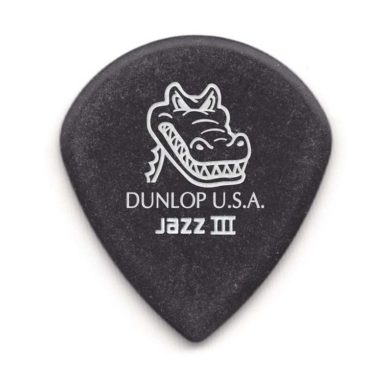 楽器種別：新品Dunlop (Jim Dunlop)/新品 商品一覧＞＞楽器アクセサリ【〜5，000円】 商品一覧＞＞ピック/Dunlop (Jim Dunlop) 商品一覧＞＞品揃え豊富な当店なら弦、パーツ、ケーブルなどのアクセサリーがまとめて揃います！Dunlop (Jim Dunlop) 571 GATOR GRIP JAZZ III (1.4mm)商品説明Dunlop Picks 571 GATOR GRIP JAZZ III 特徴：JazzIIIの取り回ししやすさにゲイターグリップのマットなグリップを併せたピックが誕生。滑り難い操作性、かつ滑らかな弾き心地を提供します。ゲージ（mm）：1.4イケベカテゴリ_楽器アクセサリ_ピック_Dunlop (Jim Dunlop)_新品 SW_Dunlop (Jim Dunlop)_新品 JAN:0710137121119 登録日:2020/03/01 ピック ギターピック ダンロップ ジムダン ジムダンロップ