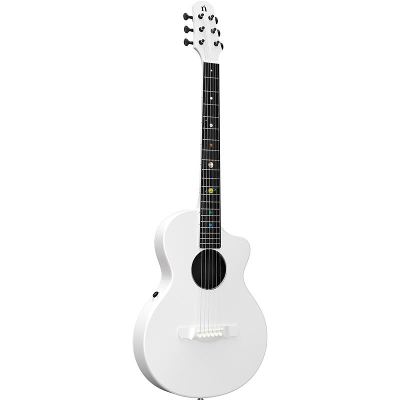 楽器種別：新品unknown/新品 商品一覧＞＞アコースティック・エレアコギター【30，000円〜60，000円】 商品一覧＞＞エレアコギター/unknown 商品一覧＞＞アコギ買うなら、当店で！出荷前の検品・調整はもちろん、丁寧梱包でお届けします！unknown Natasha Asteroid NSX ラディアント・パール商品説明新世代のスマートギター「Natasha（ナターシャ）」！強度と環境変化耐性に優れたカーボンコンポジット素材を使い、一体成形で制作される新世代のギター。エレキギター並みの小ぶりなサイズと薄同のデザインで、618mmショートスケールの採用。弾きやすさと持ちやすさ、そして独特のルックスを併せ持ったASTEROID NSX。アコースティックギターとしてのサウンドは、サイズ感以上の豊かな音色を感じることができます。 43mmのナット幅はストロークスタイルはもちろん、フィンガースタイルにも対応でき、薄めのネック厚とフレットサイドの処理にて快適な弾き心地も体感できます。 特殊スピーカーの内蔵により、リバーブ・ディレイ・コーラス等のエフェクトを生音のサウンドに効かせられることが可能です。 さらに専用のスマートフォンアプリとBluetoothで連動をすれば、エフェクト効果や音質も好みに変更可能。アプリにはメトロノーム機能や多数リズムマシン機能も搭載しており、リズム練習や音源に合わせての演奏も可能です。 演奏者のインスピレーションと表現を刺激するASTEROID NSX。無限の可能性を秘めた新世代のスマートギターです。・カーボン・コンポジット一体成形高い強度・温度湿度への耐性に優れた、カーボン・コンポジット材を使用し、ボディからネックまで一体で成形された画期的な製造方法を採用。ラフに扱ってもびくともしない強度を誇り、これまで以上に気軽に自由にプレイできます。小振りで厚みも少なく、とても抱えやすいので、女性やお子様にもお勧め。最近流行りのスモールサイズギターとしても、とても弾きやすく、Natashaならではの品質の高さも特筆すべき点です。カラーは艶消しの6色を用意しています。・惑星インレイ ＆ ボールエンドフレット惑星をモチーフにしたインレイを採用。上位機種と同様、フレットの両端を円状に処理する事で、手への当たりが非常に滑らかになっています。・エングレイブド・ナットナットは指板に隙間なく収まる形でセットされます。左右にずれる事がない為、弦振動をロス無くダイレクトにネックに伝えます。・エフェクト内蔵・NSXピックアップ生のサウンドに加え、エフェクト効果を加えたサウンドを呼び出して鳴らす事ができます。ボディサイドにあるコントロールを操作して、4種類のサウンドバリエーションを選択すれば、通常のアコースティックギターを超えた魅力的なサウンドで演奏できます。NSXピックアップはフル充電で最大連続10時間使用できます。（充電時間5?6時間)・専用スマホアプリやスマホ内音楽と連携スマホアプリと接続すれば、エフェクト効果や音質も自在に変更可能です。アプリを使えば、リズムやメトロノームまで鳴らすことができます。さらにスマホとダイレクトにBluetoothで接続する事で、スマホからの音源もギターから鳴らして、一緒に弾くことも可能。Bluetooth以外にも、USB-Cから有線でスマホに接続すれば、スマホで録音したり、配信したりと、さらに自由に音楽を楽しむことができます。商品詳細■ボディ: カーボン・コンポジット一体成形、スピーカー内蔵■スケール: 618mm■ナット幅: 43mm■ナット＆サドル: 牛骨■マシンヘッド: ブラック■エレクトロニクス: ナターシャNSXピックアップ & エフェクト内蔵プリアンプ（リバーブ、ディレイ、コーラス）【NSXピックアップ】■稼働時間：10時間（出力ジャック使用時:約20時間)■充電時間:5?6時間イケベカテゴリ_アコースティック・エレアコギター_エレアコギター_unknown_新品 SW_unknown_新品 登録日:2026/01/04 エレアコ