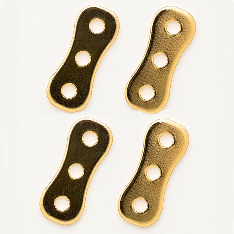 楽器種別：新品BIRD STRAP/カスタムパーツ 商品一覧＞＞BIRD STRAP/新品 商品一覧＞＞管楽器・吹奏楽器【〜5，000円】 商品一覧＞＞サックス用アクセサリ/ストラップ/BIRD STRAP 商品一覧＞＞サックス買うなら、当店で！専門のスタッフが丁寧に検品・調整しているので安心です！BIRD STRAP バードストラップ・ショルダー用 アジャスター ゴールドメッキ[BS-SHADJ-GP]商品説明【ショルダー用・ファゴット用】アジャスター：カラー●バードストラップ・ショルダー用、ファゴット用バードストラップのカスタムパーツです。上下左右4ヶ所にあるアジャスターで最適なポジションが見つかります。止め結びをほどくだけで分解ができ、カスタマイズやメンテナンスがご自身で行えます。※サックス用、ファゴット用の両方にお使いいだけます。商品詳細■カラー：ゴールドメッキイケベカテゴリ_管楽器・吹奏楽器_サックス用アクセサリ_ストラップ_BIRD STRAP_カスタムパーツ_新品 SW_BIRD STRAP_新品 JAN:4562278899206 登録日:2025/03/21 サックス用ストラップ バードストラップ