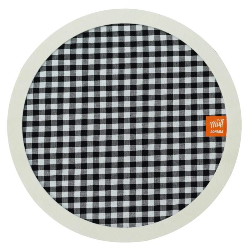 楽器種別：アウトレットROHEMA/アウトレット 商品一覧＞＞ドラム【〜10，000円】 商品一覧＞＞その他ドラムアクセサリ/ROHEMA 商品一覧＞＞安心してお買い物頂けるよう、スネアもシンバルも丁寧梱包でお届けします！ROHEMA MUFFINS 16'' [618140]【在庫処分特価品】商品説明＜MUFFINS＞スタジオやライブでヴィンテージサウンドを演出するために綿を使用してミュートしますが演奏中にズレるというデメリットがあります、そんな悩みが解消できるアイテムがこの各サイズに合わせた綿のドラムミュート、MUFFINSです。必要な時に即座にヘッドに乗せるだけでヴィンテージサウンドがお楽しみ頂けます。フロア、フロアタム残響音が短くなりバスドラムのようなパンチのあるサウンドをお楽しみ頂けます。ドラムヘッドだけに限らず、シンバルミュートとしての使用はもちろん、ハイハットスタンドの上下の間に挟んでミュートすることによりハイハットの残響音を短くすることが可能。更に各サイズのリングミュートを重ねてミュートの強さを好きなように調節することも可能です。サイズ：16インチ※シンバルスタンド及びハイハットスタンドへの使用は10インチのモデルのみ可能です。※画像はイメージです。イケベカテゴリ_ドラム_その他ドラムアクセサリ_ROHEMA_アウトレット SW_ROHEMA_アウトレット JAN:4042241181403 登録日:2026/08/06 ロヘマ
