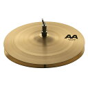 楽器種別：新品シンバル/SABIAN 商品一覧＞＞シンバル/SABIAN/AA 商品一覧＞＞シンバル【35，000円〜75，000円】 商品一覧＞＞安心してお買い物頂けるよう、スネアもシンバルも丁寧梱包でお届けします！SABIAN AA Rock Hats 14 [AA-14TRH/AA-14BRH]商品説明AA 〜Vintage × Bright〜ブライトでラウド。キメ細かなマシンハンマリングとカーブのきついアーチタイプの形状によって明るい音色でパワフルな鳴りを発揮。あらゆるシチュエーションで存在感のある安定したサウンドを発揮。＜Rock Hats＞トップ、ボトム共ヘヴィなモデル。最もパワフルで、キレの良さ、通りの良さは抜群。サイズ：14 pairウェイト：Heavy (Top / Bottom)フィニッシュ：Naturalイケベカテゴリ_ドラム_シンバル_SABIAN_AA_新品 JAN:0622537008498 登録日:2009/09/29 シンバル セイビアン