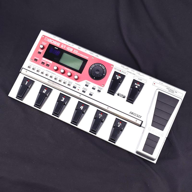 楽器種別：ユーズドBOSS/ユーズド 商品一覧＞＞エフェクター【10，000円〜25，000円】 商品一覧＞＞ベース用エフェクター/ベース用マルチエフェクター/BOSS 商品一覧＞＞安心してお買い物頂けるよう、コンパクトもマルチも丁寧梱包でお届けします！BOSS USED 中古 GT-10B Bass Effects Processor商品説明ベース本来のサウンドを活かした音づくり。基本性能をさらに高めたプロ・スペック・マルチ・エフェクター。GT-10Bは、基本性能と操作性をハイ・レベルで融合させた最新のベース用マルチ・エフェクターです。BOSSが誇るCOSMによるアンプ・モデリングと 多彩な機能はもちろん、ベースで使用頻度の高いエフェクトを基本設計から見直しチューン・アップ。音圧感あふれる迫力のサウンドによる、自由度の高いベース・サウンドづくりが行えます。細かなキズがございますが、動作は問題無くお使いいただけます。付属品：電源アダプター、取扱説明書保証：保証無し現状販売イケベカテゴリ_エフェクター_ベース用エフェクター_ベース用マルチエフェクター_BOSS_ユーズド SW_BOSS_ユーズド JAN:2500080893748 登録日:2026/07/14 エフェクター マルチエフェクター ボス