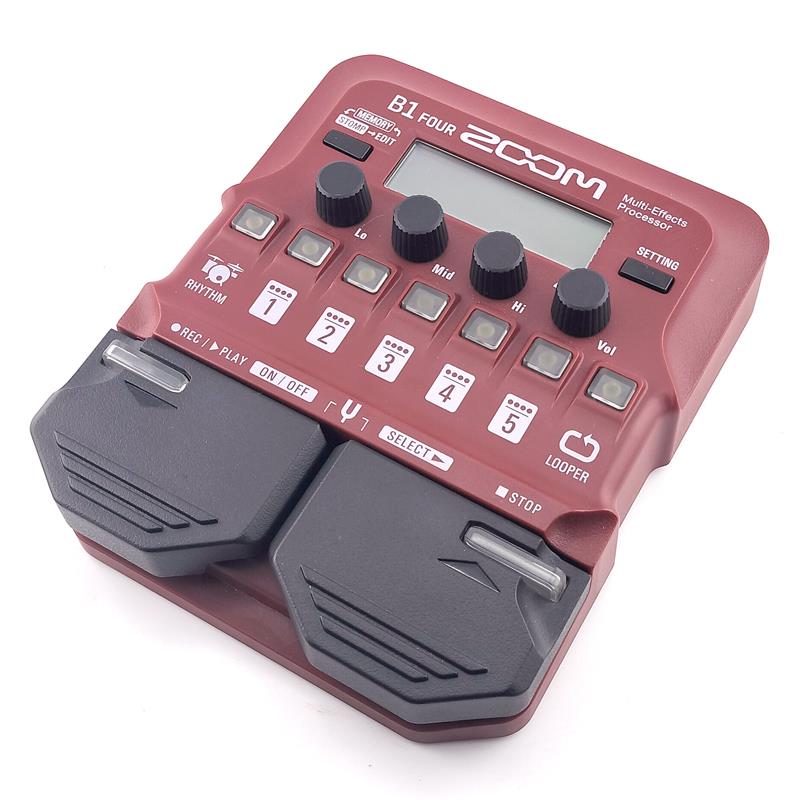 楽器種別：ユーズドZOOM/ユーズド 商品一覧＞＞エフェクター【5，000円〜15，000円】 商品一覧＞＞ベース用エフェクター/ベース用マルチエフェクター/ZOOM 商品一覧＞＞安心してお買い物頂けるよう、コンパクトもマルチも丁寧梱包でお届けします！ZOOM USED 中古 B1 FOUR商品説明ZOOM「B1FOUR」の中古品が入荷！70種以上のエフェクト＆アンプモデル、ルーパー、ドラムマシンを内蔵。さらに、Guitar Labから配信される追加エフェクト／パッチで、表現の幅が広がります。使用感はございますが、動作に問題はございません。付属品：箱保証：保証無し現状販売イケベカテゴリ_エフェクター_ベース用エフェクター_ベース用マルチエフェクター_ZOOM_ユーズド SW_ZOOM_ユーズド JAN:2500080904239 登録日:2026/07/14 エフェクター マルチエフェクター ズーム