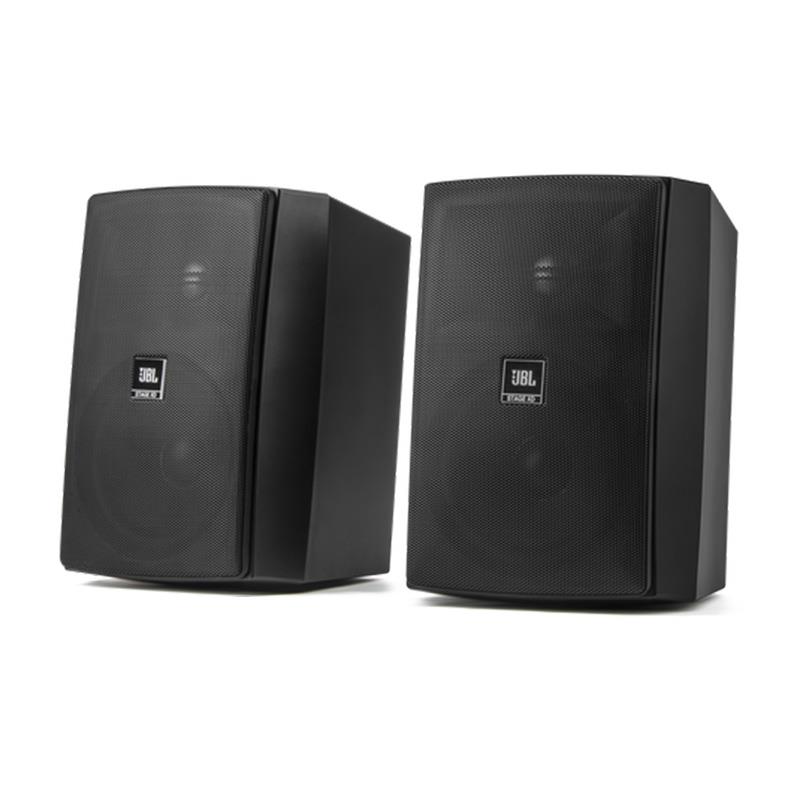 楽器種別：新品JBL/新品 商品一覧＞＞レコーディング【30，000円〜60，000円】 商品一覧＞＞モニタースピーカー/モニタースピーカー/JBL 商品一覧＞＞パワーレックは、専門スタッフに気軽に相談できる渋谷発のDTM・レコーディング機材専門フロアです。JBL Stage XD-5 (ブラック)(ペア)(ジェイビーエル)(スピーカー)(屋外可能)(壁掛け可)(IPS67等級防水・防塵)(XD5BLK)【国内正規品・1年保証】商品説明【製品の特長】Stage XD-5は、5.25インチ（130mm）ポリプロピレン・グラファイト充填コーンウーファーと、音響レンズおよびHDI(TM)ウェーブガイドを備えた1インチ（25mm）アルミニウムツイーターを搭載した全天候型スピーカーで、天候からの保護が必要な屋外での使用に最適です。スタイリッシュなデザインと柔軟な取り付けにより、屋内でも様々な用途で活躍します。音響レンズツイーターや特許取得済みの高解像度イメージング（HDItm）ウェーブガイド形状などの要素が設計に組み込まれており、クリアで正確なサウンドを実現します。●IP67等級の高い防水・防塵性能を実現　 軒先での使用も可能●HDI（High Definition Imaging）ウェーブガイド搭載で滑らかな拡散と低歪みを実現●ボールマウント式・壁掛け用金具同梱により、室内はもちろんのこと屋外の壁面に自由な角度で設置が可能●13cm径・ポリセルロース・コーン採用●マグネットキャッチャー採用のベゼルレスデザイングリル●回転可能なローテーション機構採用ロゴバッジを採用・縦向き・横向きどちらにも対応【製品の仕様】仕様一覧スピーカー形式2ウェイ・全天候型オーディオ仕様スピーカー構成130mmポリセルロースコーン・ウーファー、HDIウェーブガイド付 25mm径アルミニウム・ドームツイーター推奨アンプ出力20〜100W（RMS）インピーダンス}6Ω出力音圧レベル86dB (2.83V/1m)周波数特性75Hz〜25kHz（-6dB）クロスオーバー周波数2.5kHz防水・防塵仕様IP67サイズ外形寸法（幅 x 高さ x 奥行）182.1×249.9×161.8(グリル含む)mm重量（1単位）5 kg（グリル含む）■同梱物XD5本体（2個1組）、スピーカーグリル、壁取付用ブラケット、ゴム足、グリル取り外しツール、クイックスタートガイド（多言語）※ご購入いただいた製品を長く安心してご利用いただくため、 JBL国内サイトでの製品登録（無料）をおすすめしています。※詳細な製品仕様はメーカーサイトをご確認お願い致します。※ご使用前にご利用環境や動作状況などを予めご確認の上、ご購入をお願い致します。※商品の仕様、価格並びに付属品などは予告なく変更することがあります。#ジェービーエル#ジェイビーエルイケベカテゴリ_レコーディング_モニタースピーカー_モニタースピーカー_JBL_新品 SW_JBL_新品 JAN:4968929216307 登録日:2026/07/14 モニタースピーカー スタジオモニター