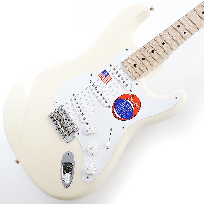 楽器種別：新品エレキギター/Fender USA 商品一覧＞＞エレキギター/Fender USA/Artist 商品一覧＞＞エレキギター【215，000円〜410，000円】 商品一覧＞＞当店のギターは、出荷前に専門スタッフが検品・調整しているので安心です！Fender USA Eric Clapton Stratocaster (Olympic White)商品説明ファンの方問わずに人気の高いエリック・クラプトンモデル!!フェンダー・レギュラーラインのエリック・クラプトン・シグネーチャー！ビンテージライクなルックスとミッドブーストを搭載したサウンドが人気のモデルです。ボディにはアルダー材、ネックには1ピース・メイプル材を使用。ネックグリップはソフトVシェイプにより、握り心地の良い仕上げになっています。ピックアップへはノイズ対策が施されたピックアップVintage Noiselessを3基搭載。ハイレスポンスな上で高出力な扱いやすさのある特徴です。さらにアクティブ・ミッドブースト・サーキットによりパワー感のあるサウンドも手元のコントロールで変化させる事が出来、王道のストラトサウンドからブーストサウンドまで幅広いサウンド・メイキングが可能です！通常センターピックアップトーンのあるノブでミッドブーストのブースト量を手元で調整でき、ライブ演奏時にもソロをとる時等に即座にブーストが可能です。勿論、ミッドブーストを常に掛け、ストラトでは基本的に出せない様な太めのサウンドでのプレイも良いですね。トーンはTBXという回路を採用することで、通常トーンのハイカット、逆パターンのローカットの柔軟なトーン回路となっております。クラプトン自身がアームを使用しない為、現在のブリッジは5本のスプリングと木片が挟まれブロックされております。木片を外し、スプリングを減らし、フローティングさせれば通常のストラトと同様のアーミングが可能です！22F仕様という点もプレイに幅を広げますね。クラプトン・ファンならずとも、人気のあるモデル！※画像はサンプルです。製品の特性上、杢目、色合いは一本一本異なります。商品詳細Body Material: AlderBody Finish: Gloss PolyurethaneNeck: Maple， Soft VNeck Finish: Satin UrethaneFingerboard: Maple 9.5 (241 mm)Frets: 22， Vintage-StylePosition Inlays: Black DotNut (Material/Width): Bone， 1.650 (42 mm)Tuning Machines: 6-in-Line American VintageScale Length: 25.5 (64.77 cm)Bridge: 6-Saddle American Vintage Synchronized TremoloPickguard: 1-Ply WhitePickups: Vintage Noiseless Single-Coil StratPickup Switching: 5-Position Blade: Position 1. Bridge Pickup， Position 2. Bridge and Middle Pickup， Position 3. Middle Pickup， Position 4. Middle and Neck Pickup， Position 5. Neck PickupControls: Master Volume， Tone 1. Master TBX(TM) Tone Control， Tone 2. Master Active Mid Boost (0-25dB). Mid boost kitControl Knobs: White PlasticHardware Finish: ChromeStrings: Fender USA 250R Nickel Plated Steel (.010-.046 Gauges)ハードケース付属イケベカテゴリ_ギター_エレキギター_Fender USA_Artist_新品 JAN:0717669132910 登録日:2023/03/12 エレキギター フェンダー ふぇんだー フェンダーUSA