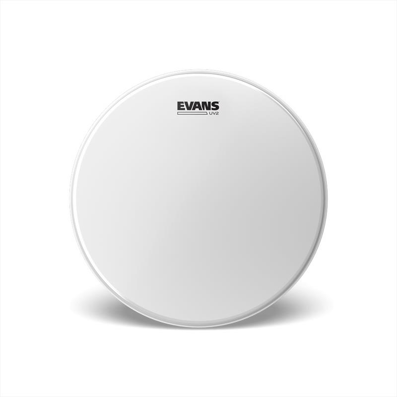 楽器種別：新品EVANS/バスドラム用／Batter 商品一覧＞＞EVANS/新品 商品一覧＞＞ドラム【5，000円〜15，000円】 商品一覧＞＞ドラムヘッド/バスドラム用/EVANS 商品一覧＞＞安心してお買い物頂けるよう、スネアもシンバルも丁寧梱包でお届けします！EVANS BD18UV2 [UV2 Coated Bass Drumhead 18'']商品説明UV2 Coated Bass Drumheads優れた耐久性と力強いサウンドで、スネア、タム用ドラムヘッドのスタンダードの1つとなった「UV2」コーテッドに、多くのリクエストを受けて、バスドラム用が加わりました。スネア＆タム用と同様、7mil+7milの2プライフィルムに、究極に?がれにくいUV硬化コーティングを施した仕様となります。EVANSの誇る「Level360テクノロジー」は、緩めチューニング時の対応しやすさ、幅広いピッチレンジ等で高い効果を発揮し、リングミュート等を装備していないストレートなサウンドキャラクターのバスドラムヘッドとして、際立ったアタックと短めなサスティンを持つとともに、優れた耐久性を持つ新作ヘッドとなります。フィニッシュ：UV 硬化コーティングサイズ：18インチ・バスドラム用厚さ：7mil + 7mil※画像はイメージです。イケベカテゴリ_ドラム_ドラムヘッド_バスドラム用_EVANS_バスドラム用／Batter_新品 SW_EVANS_新品 JAN:0019954443320 登録日:2026/08/24 ドラムヘッド バスドラム用 キック用 エヴァンス エバンス