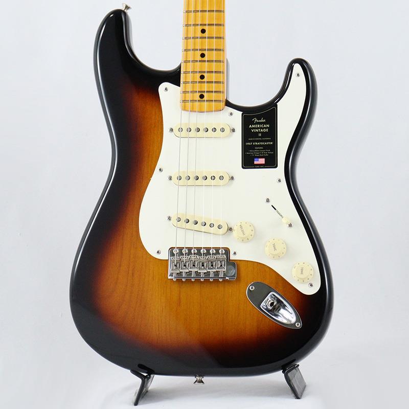 Fender USA American Vintage II 1957 Stratocaster (2-Color Sunburst/Maple)  
